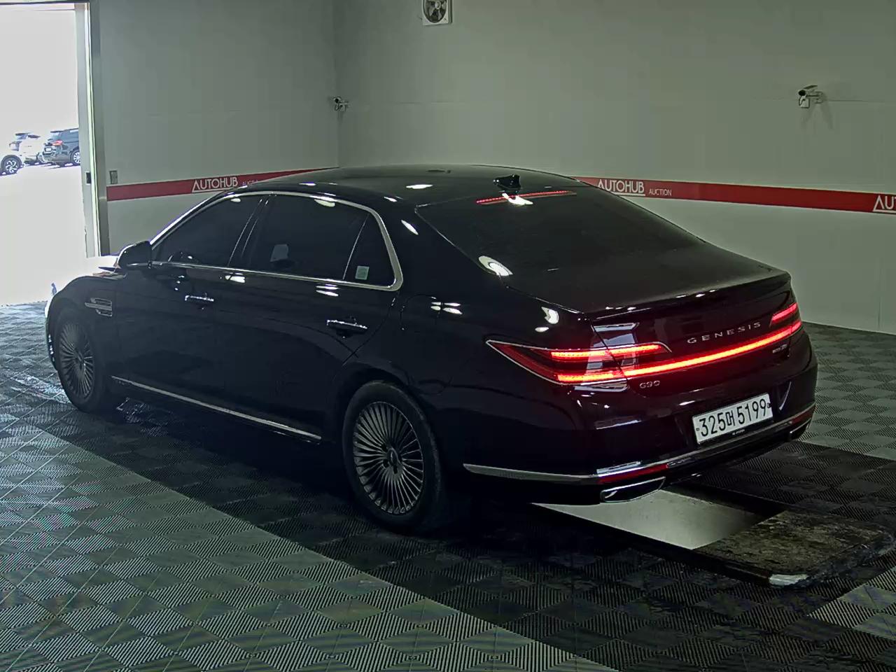 2019 - genesis g90