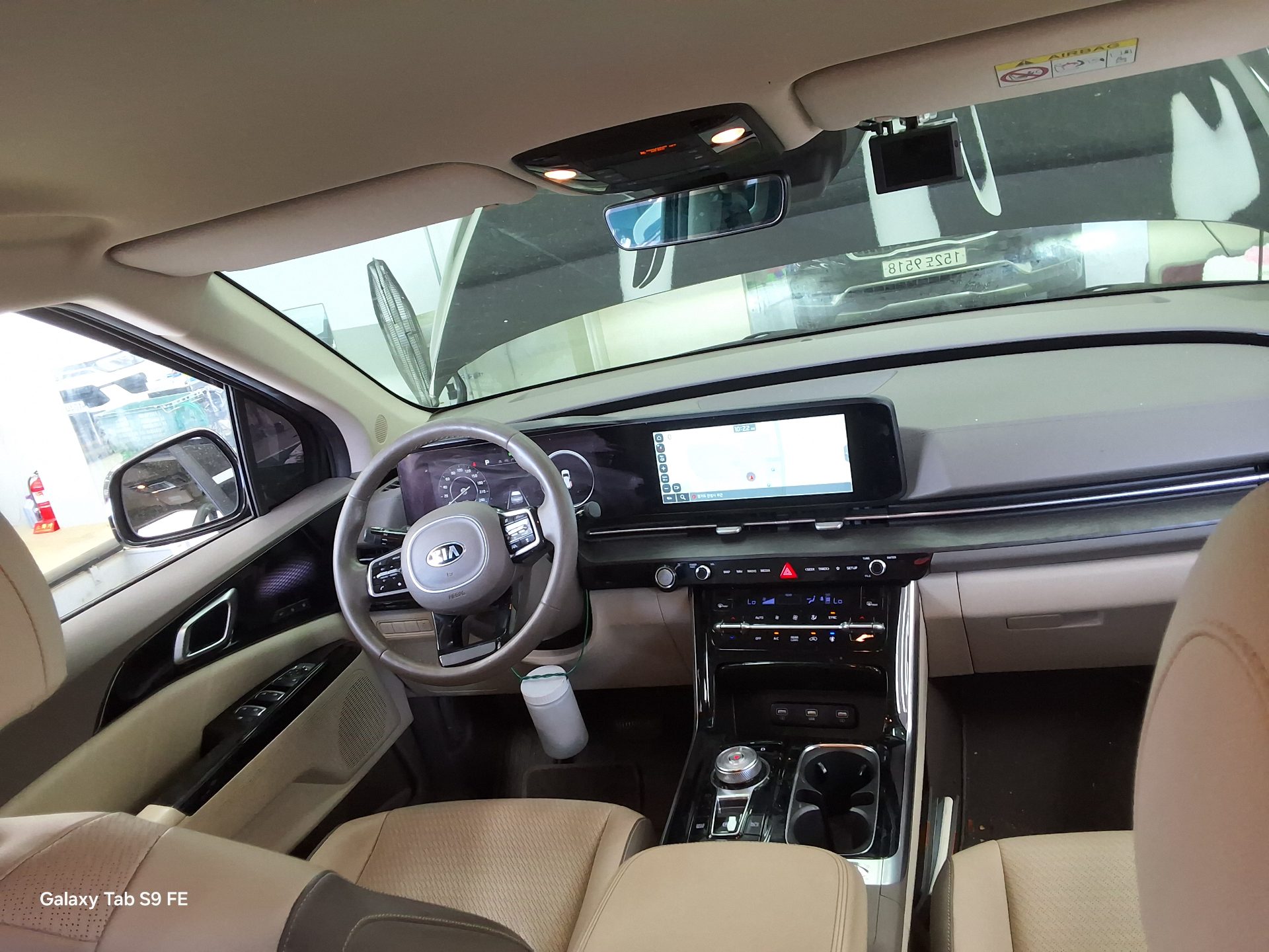 Kia Carnival - 10