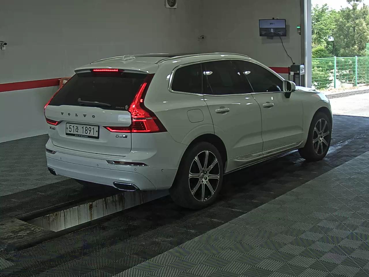 2018 - volvo xc60