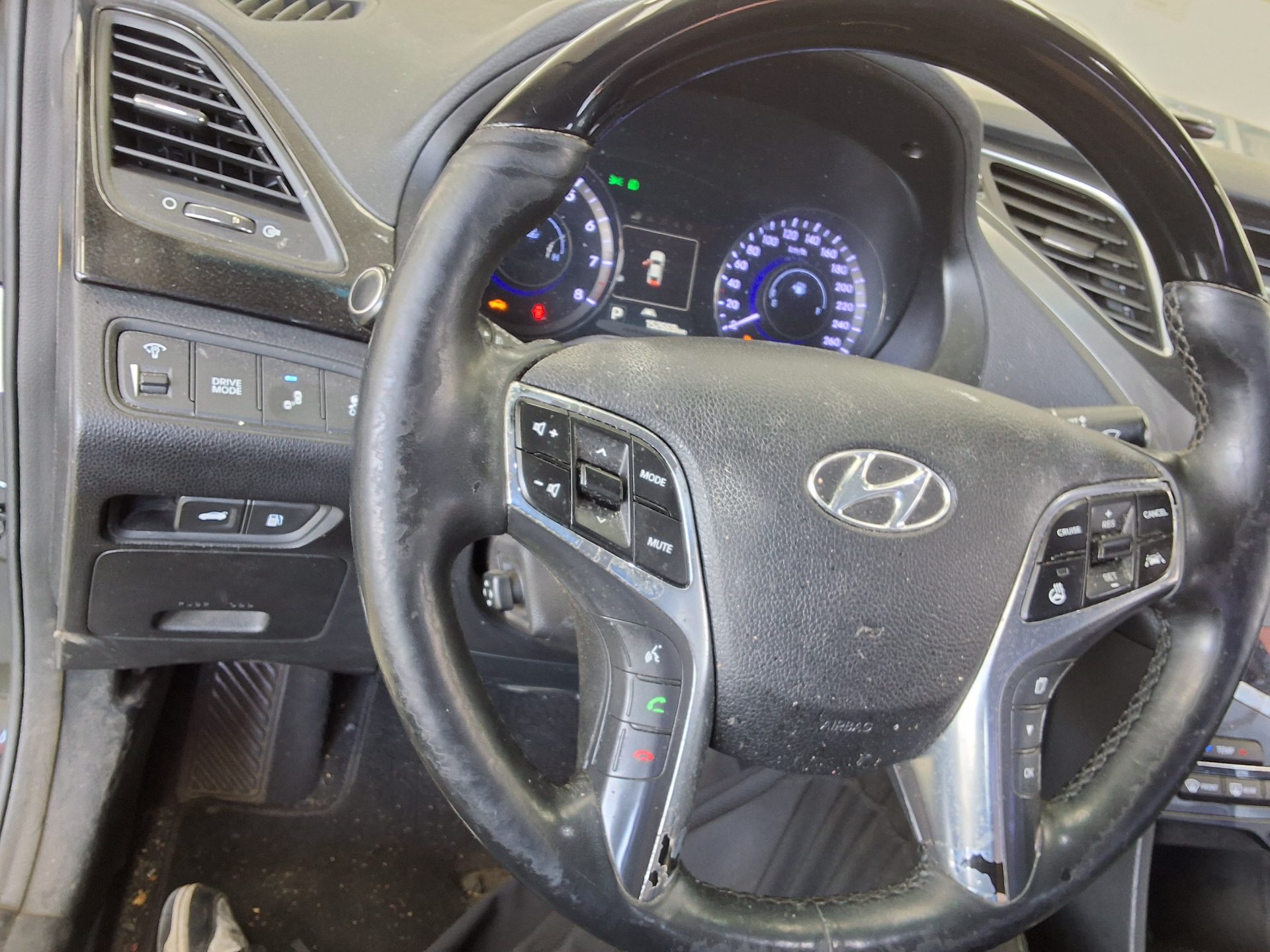 2016 - hyundai grandeur