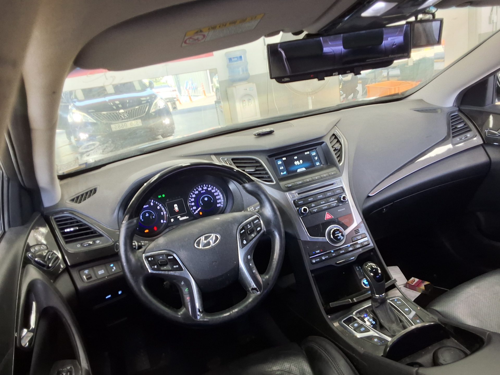 2016 - hyundai grandeur