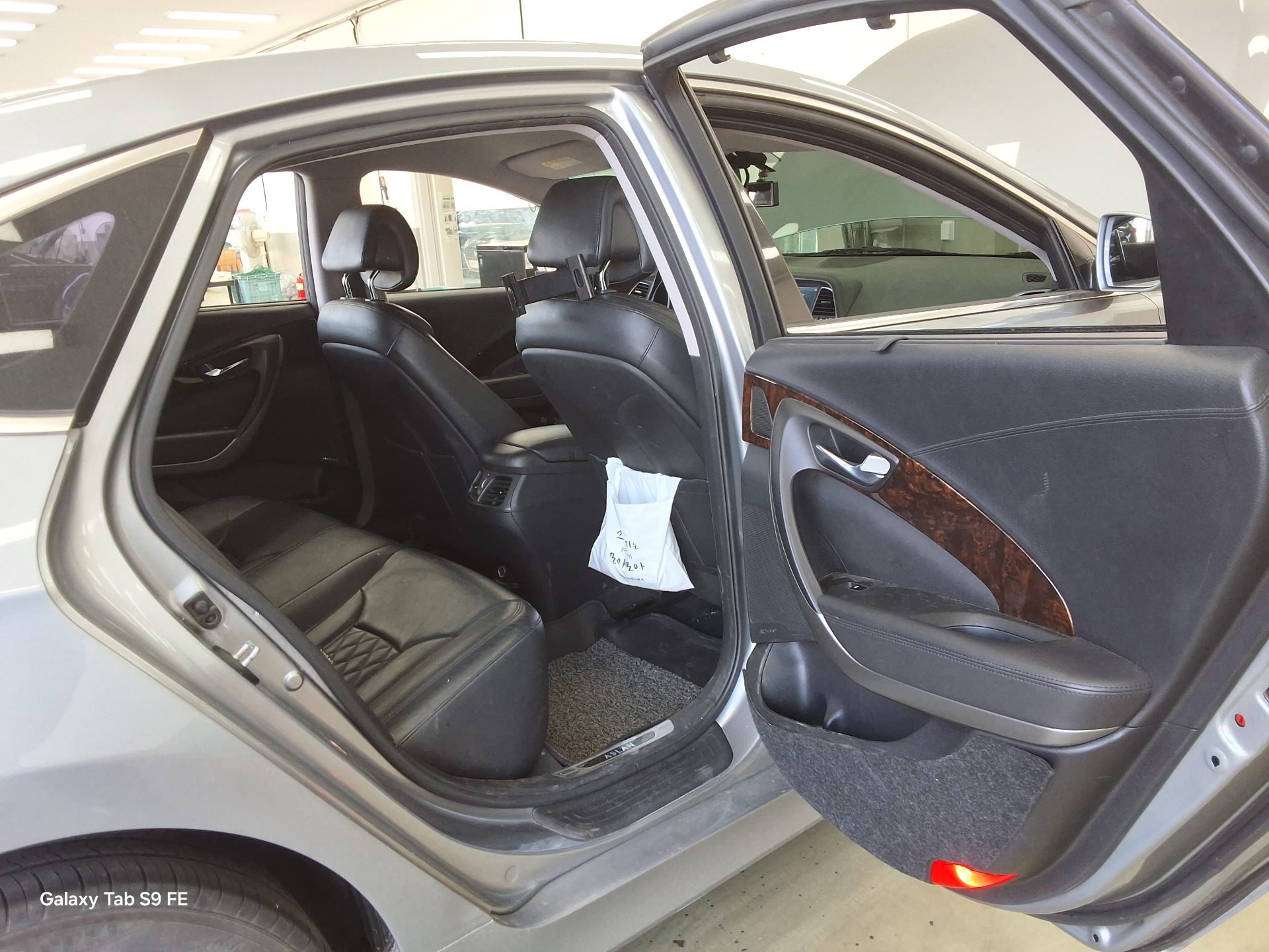 2015 - hyundai aslan