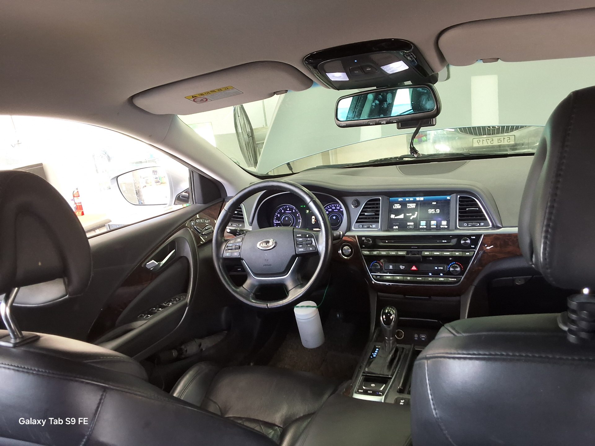 2015 - hyundai aslan