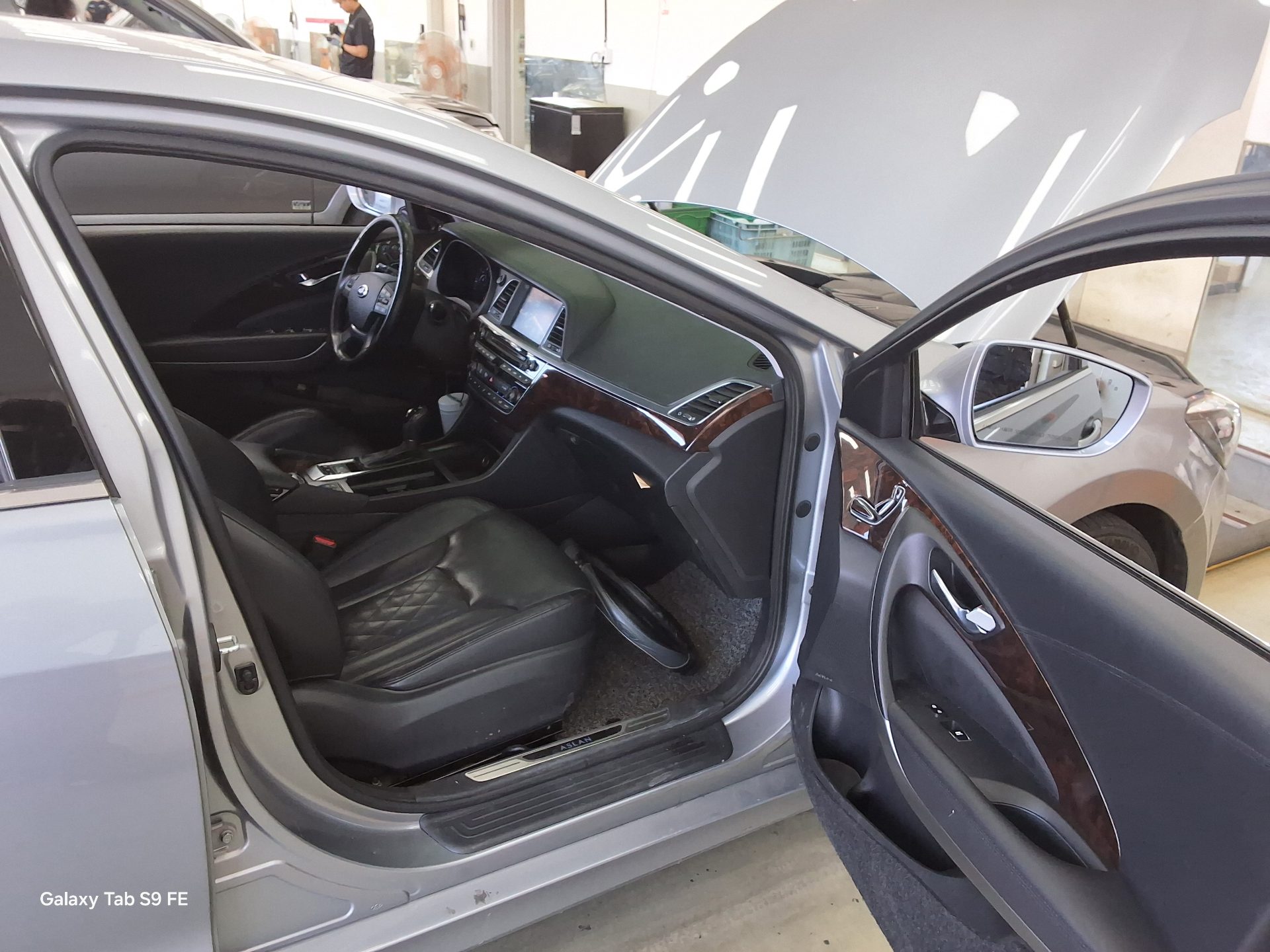 2015 - hyundai aslan