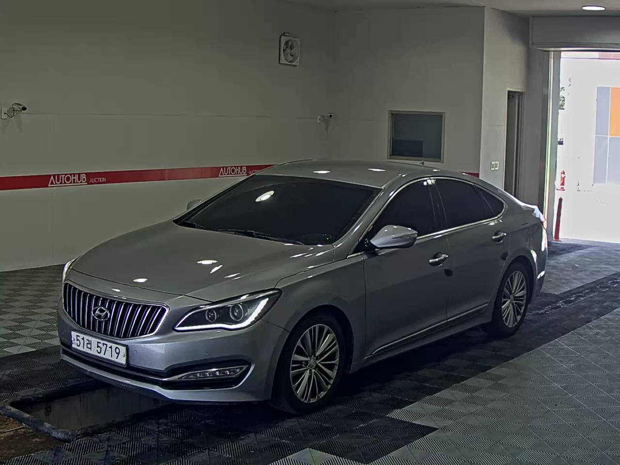 HYUNDAI ASLAN G330