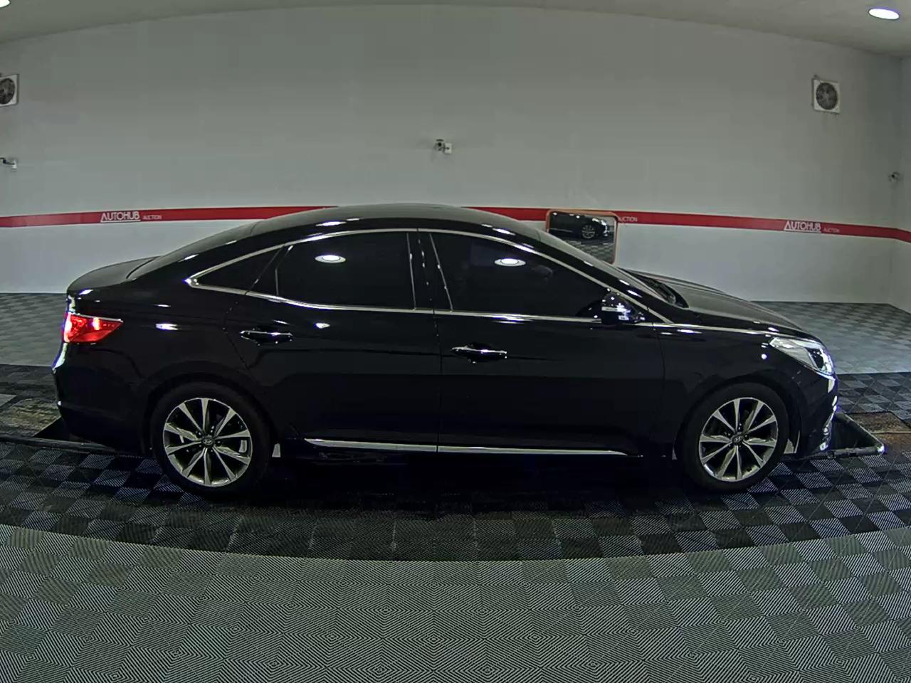 2016 - hyundai grandeur