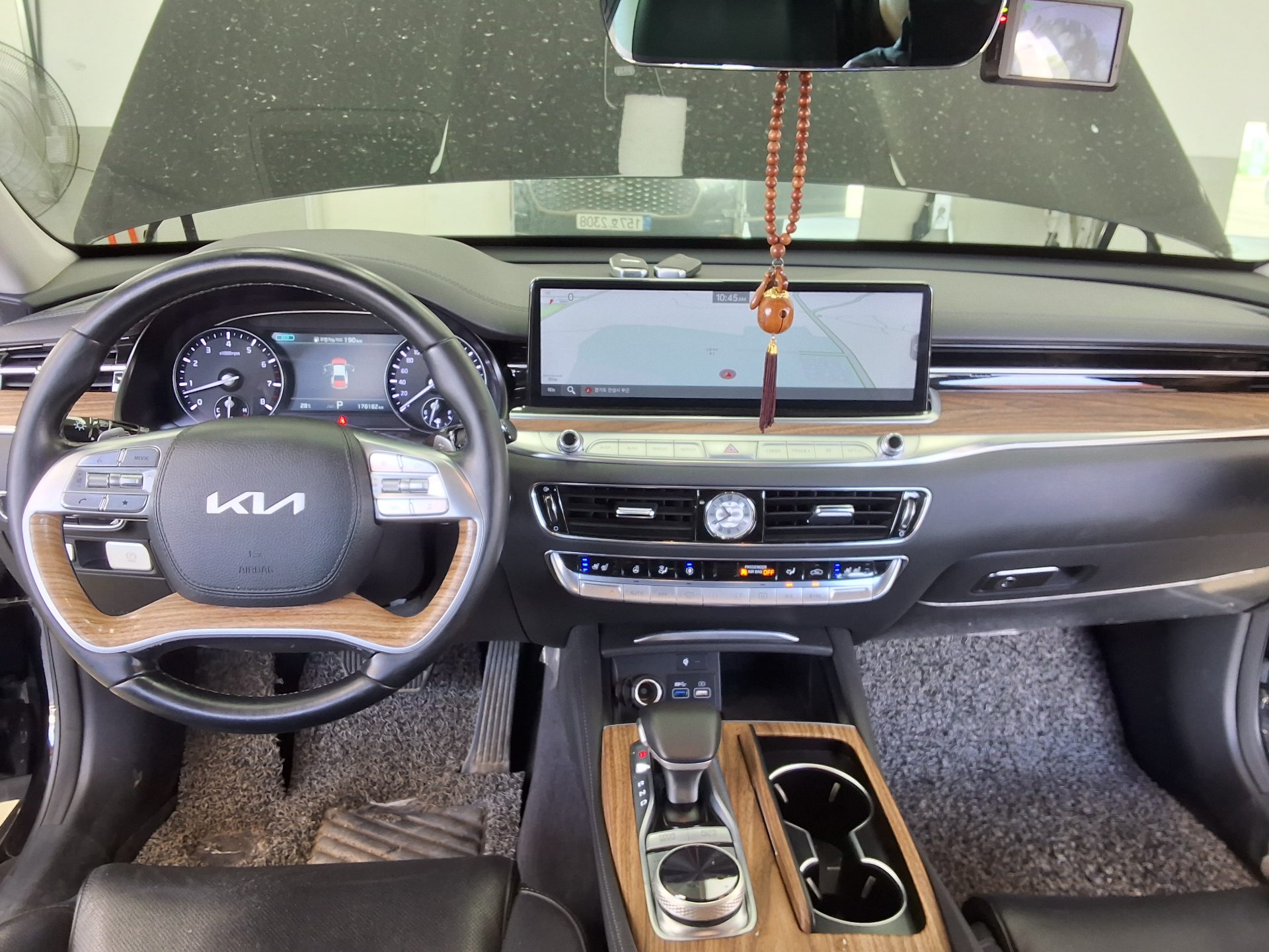 2022 - kia k9