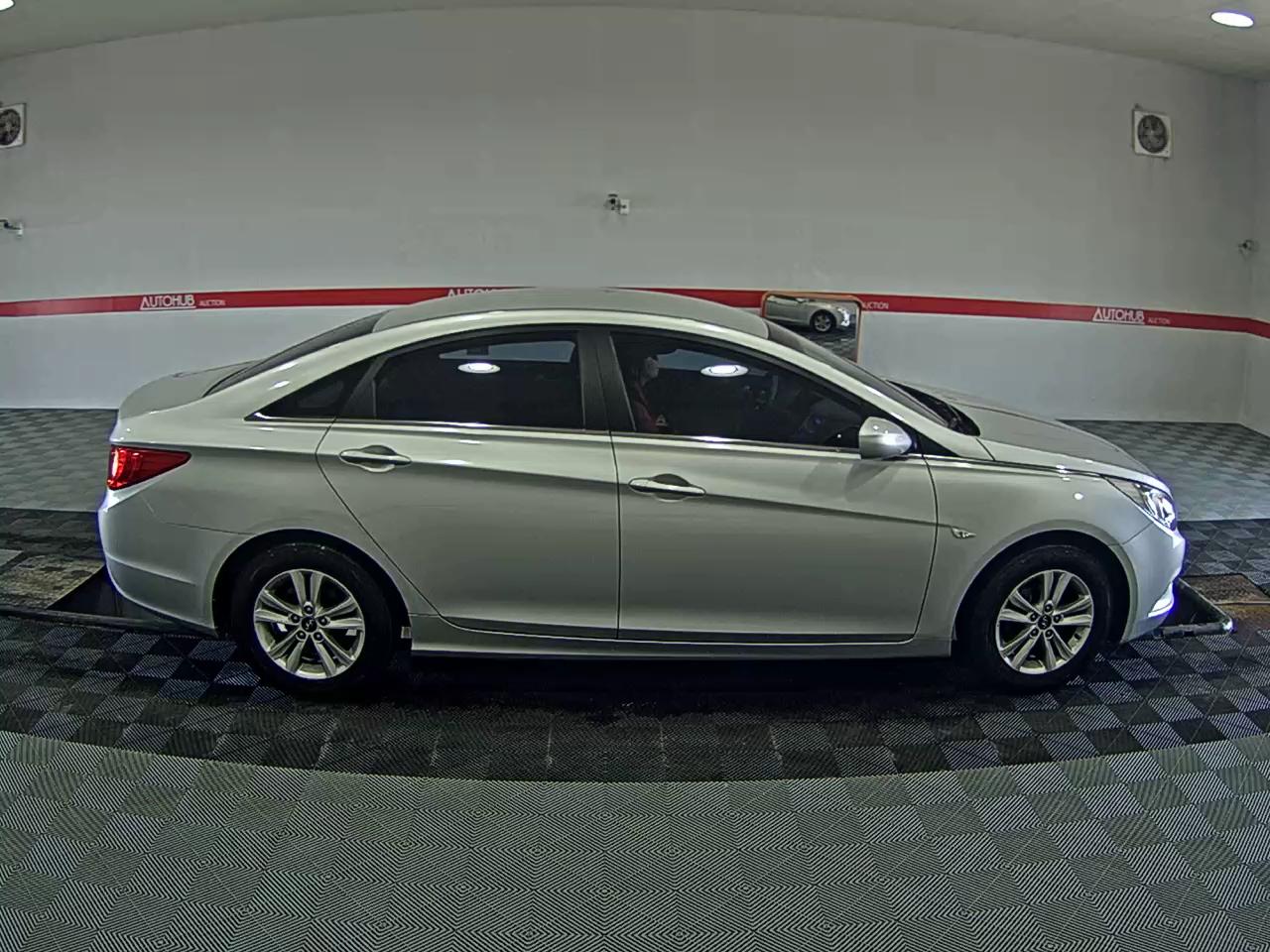 2010 - hyundai sonata
