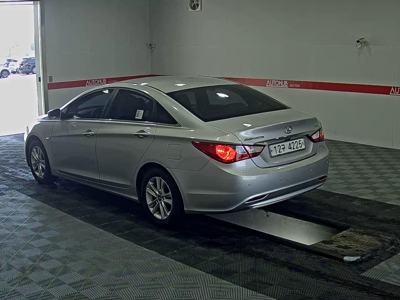 2010 - hyundai sonata