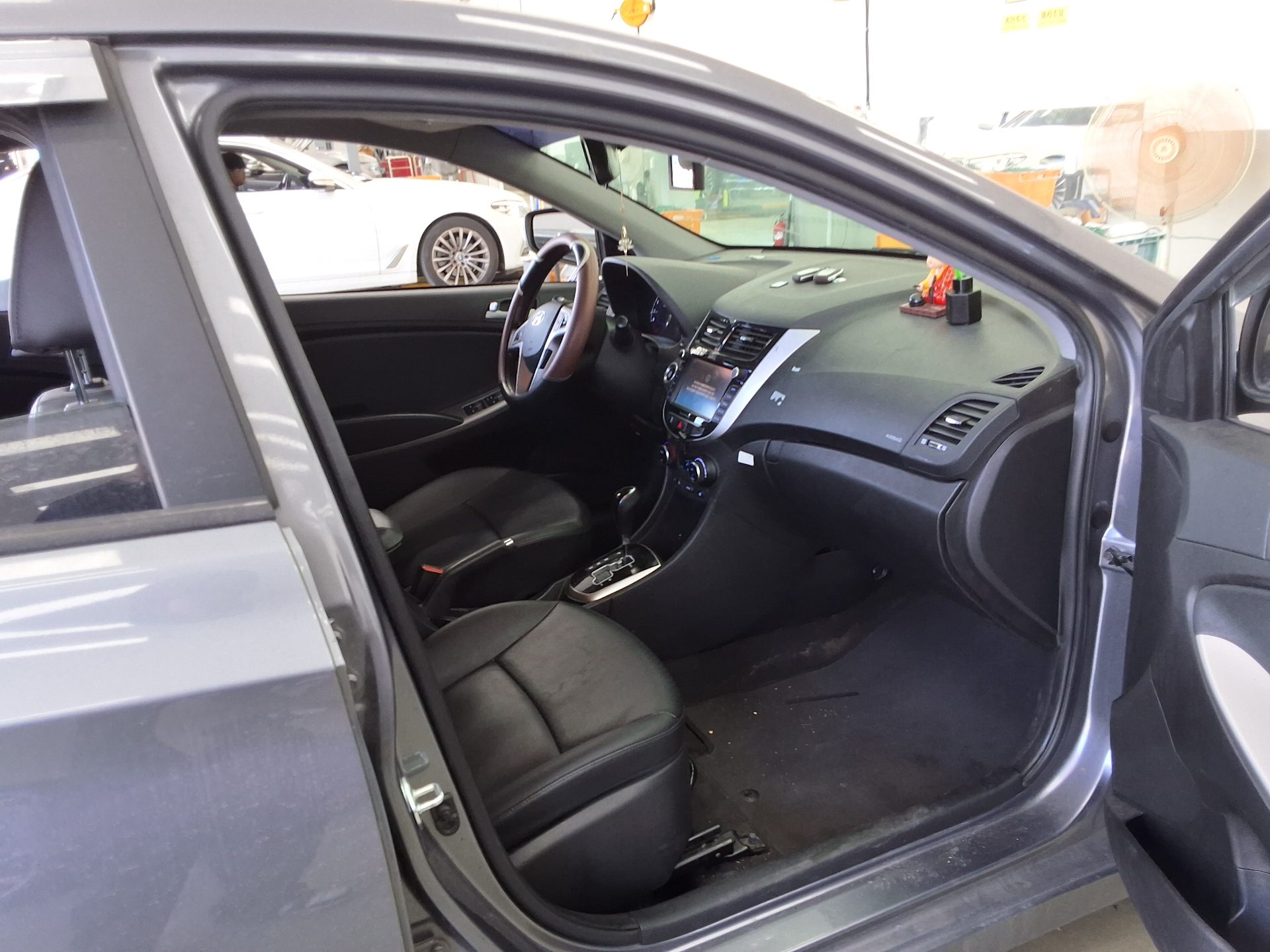2017 - hyundai accent
