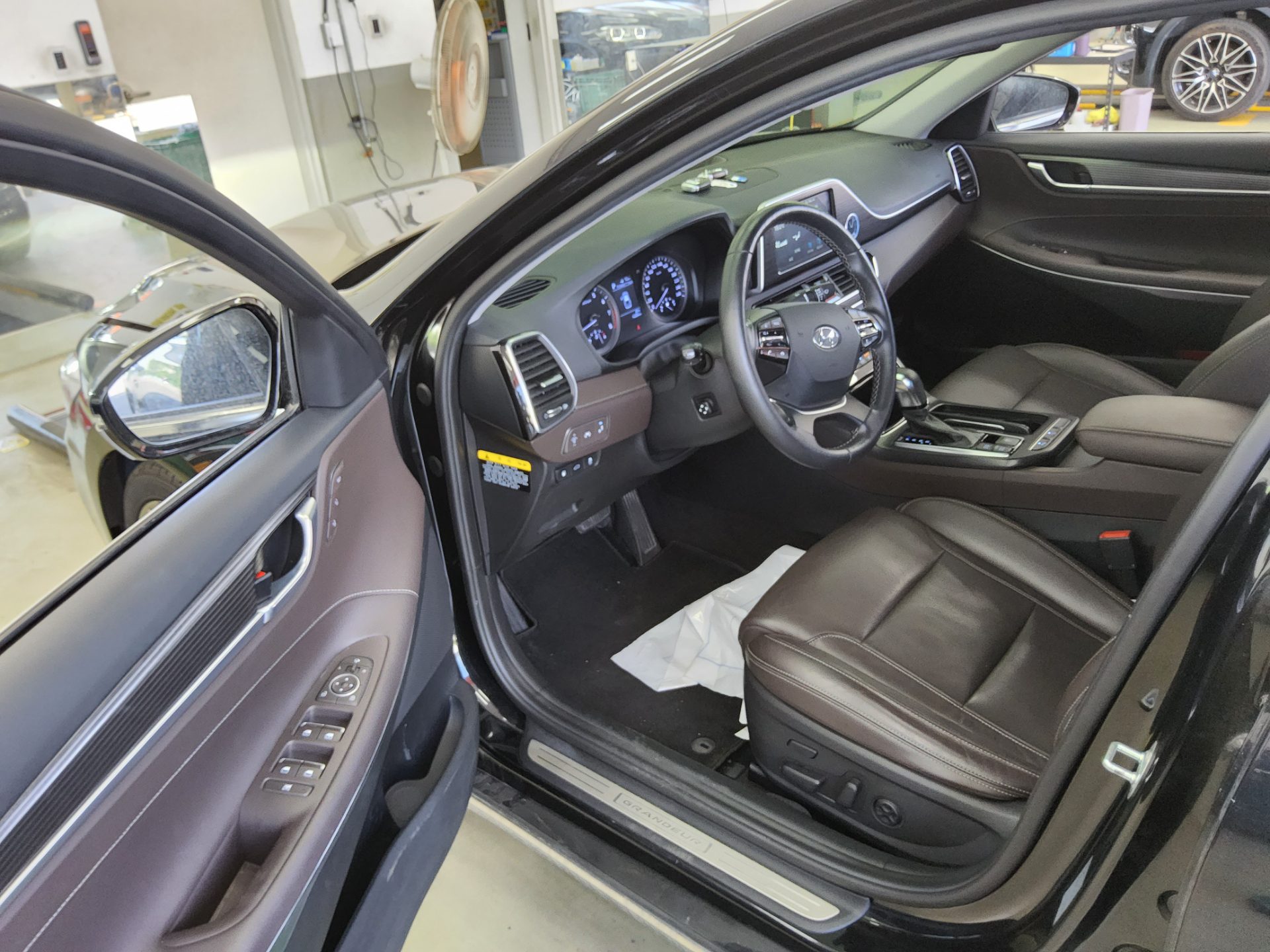 2018 - hyundai grandeur