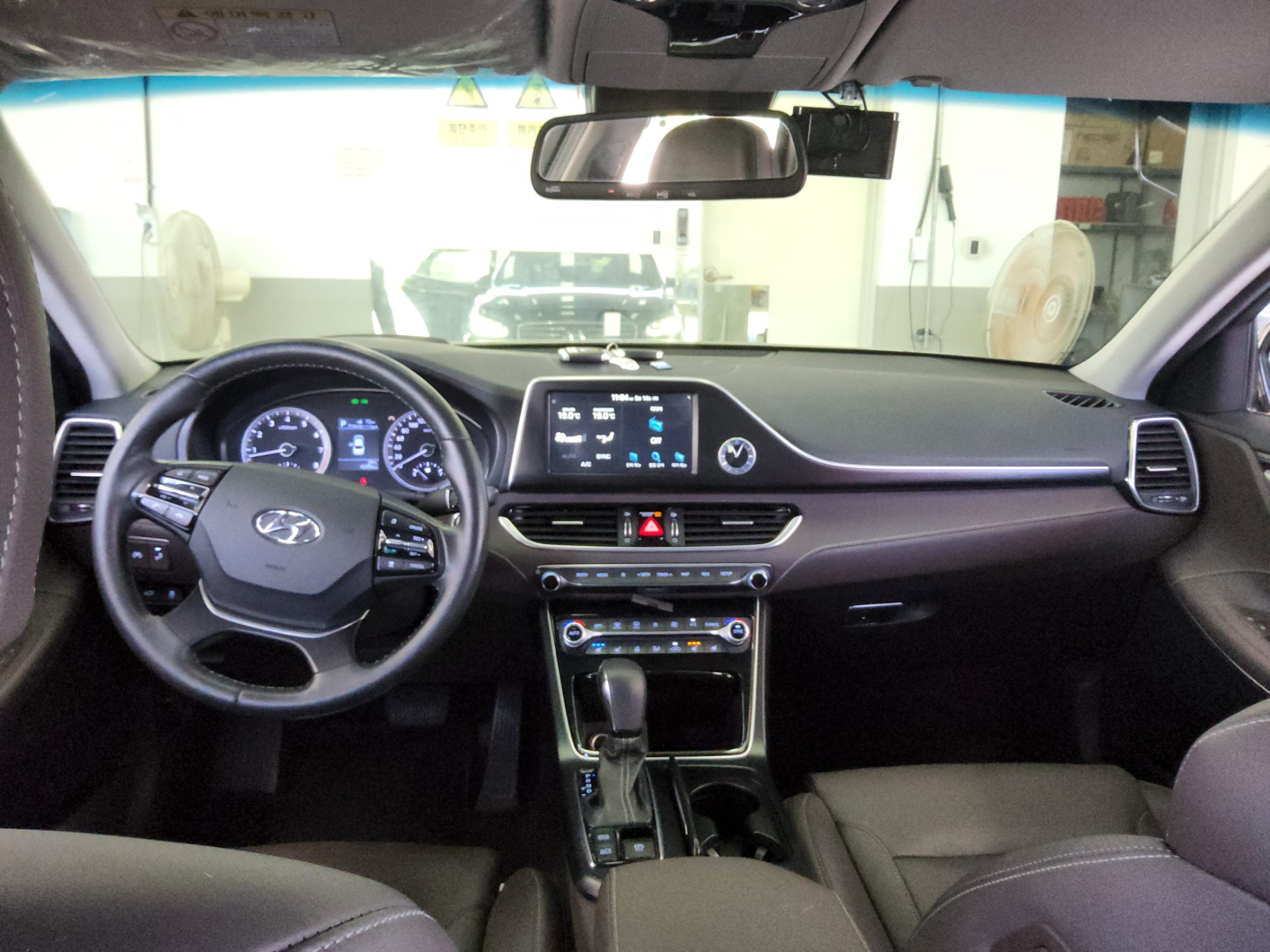 2018 - hyundai grandeur