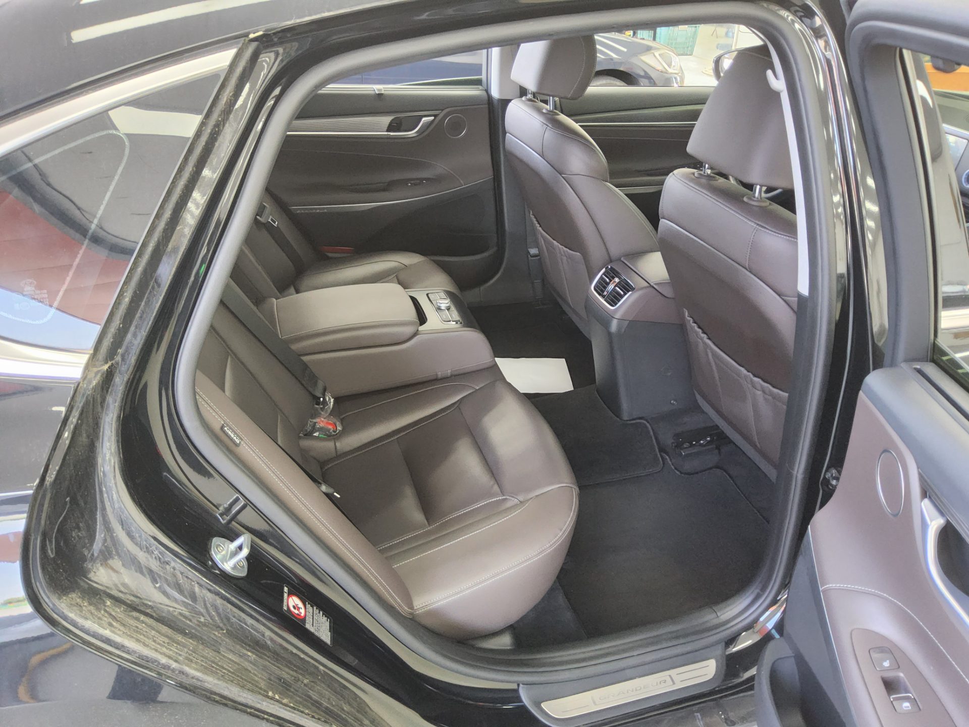 2018 - hyundai grandeur
