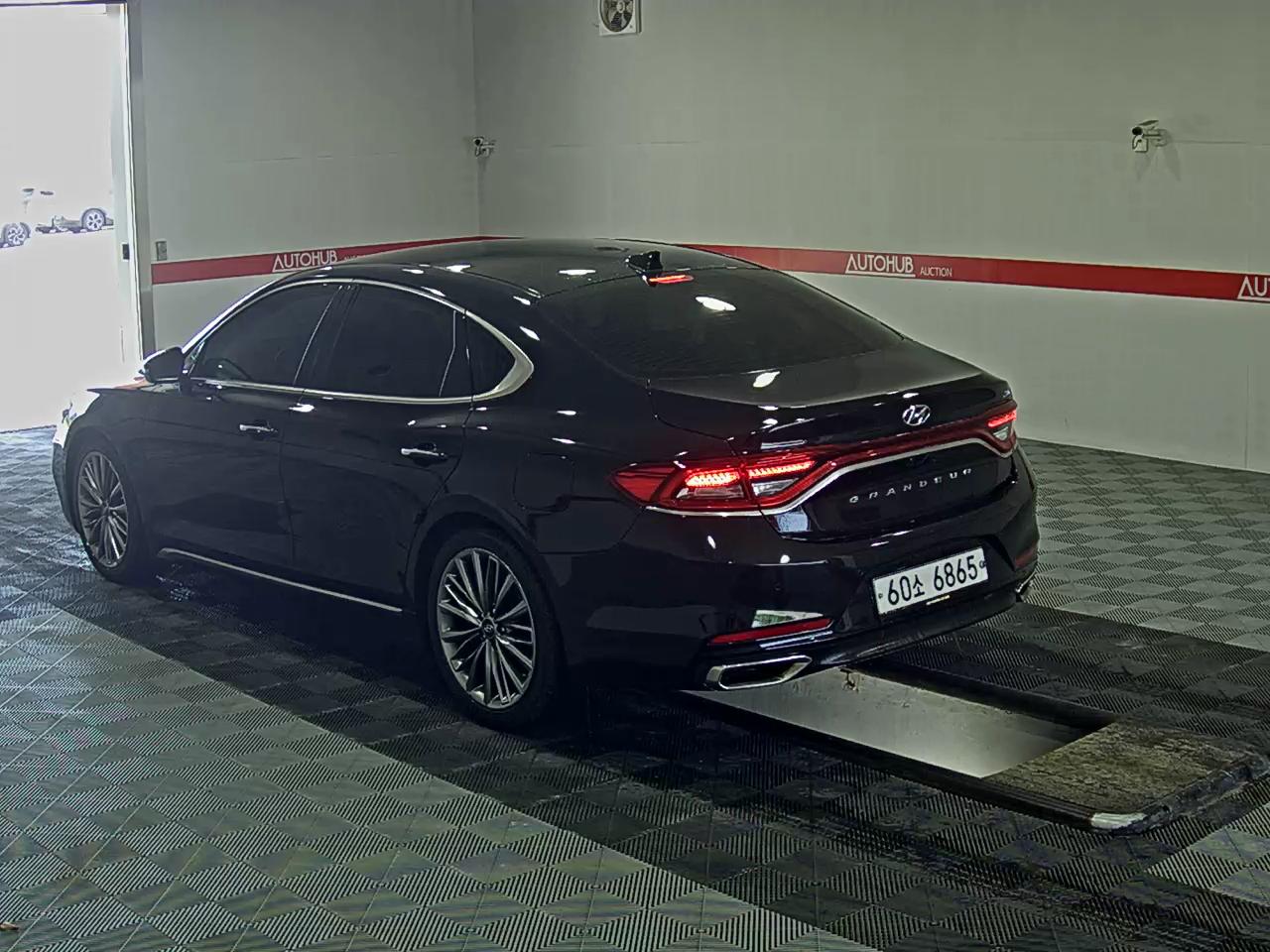 2018 - hyundai grandeur