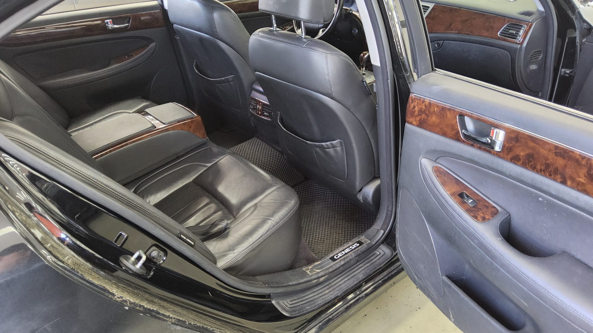2010 - hyundai bh