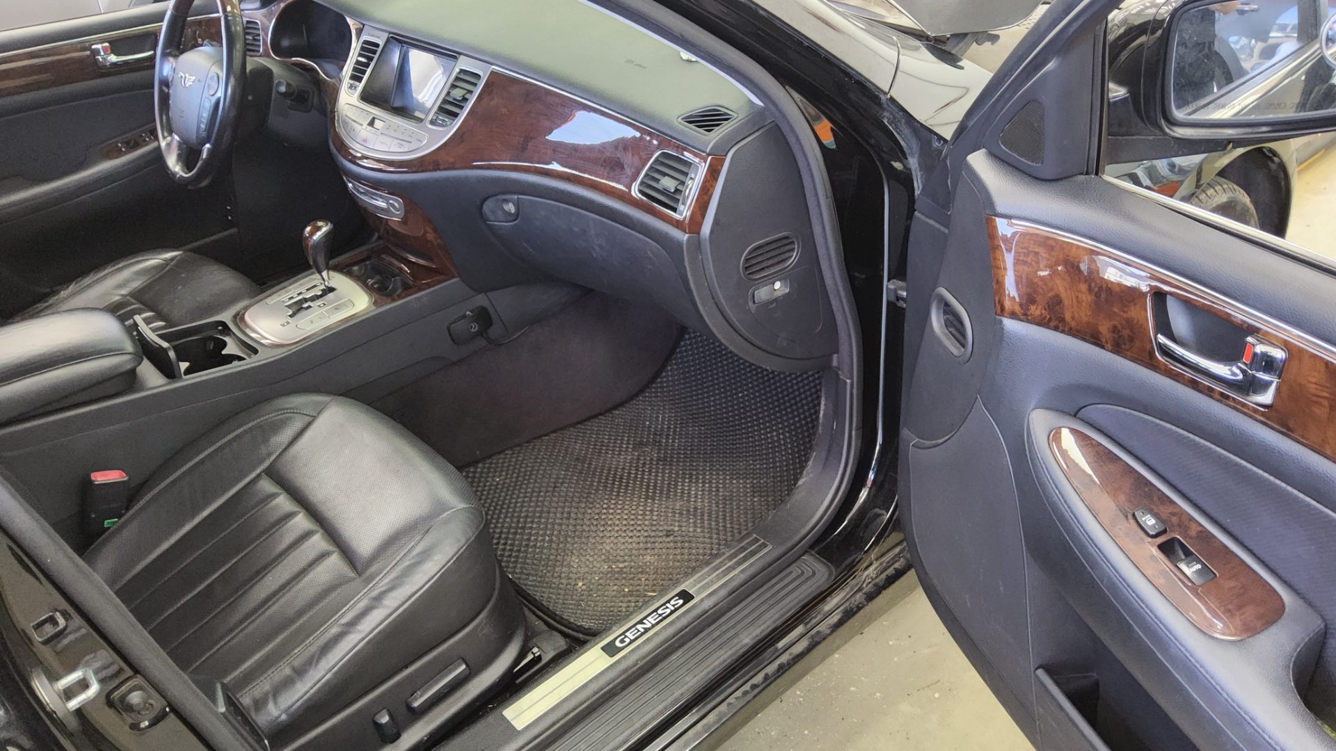 2010 - hyundai bh