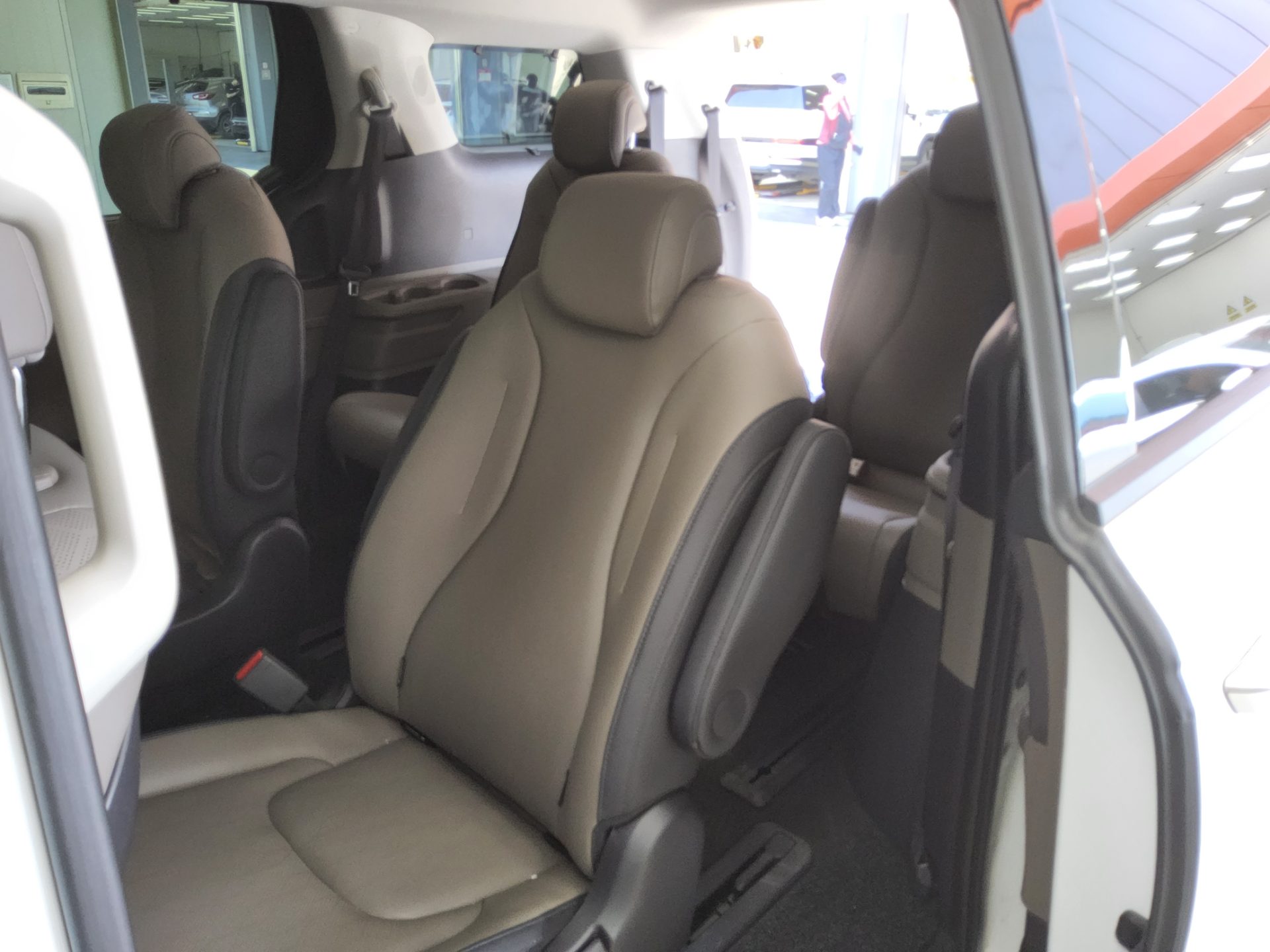 2025 - kia carnival