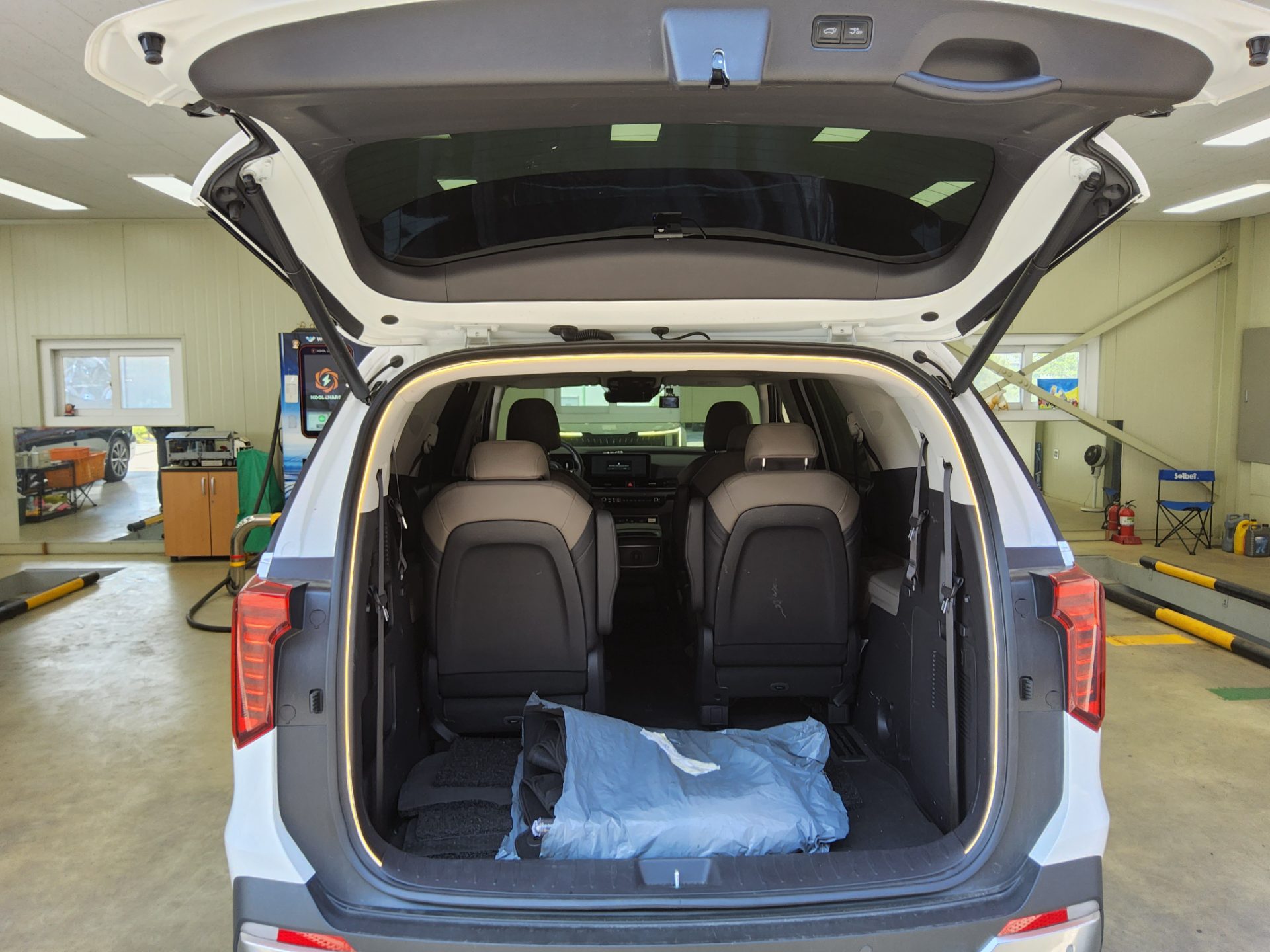 2025 - kia carnival