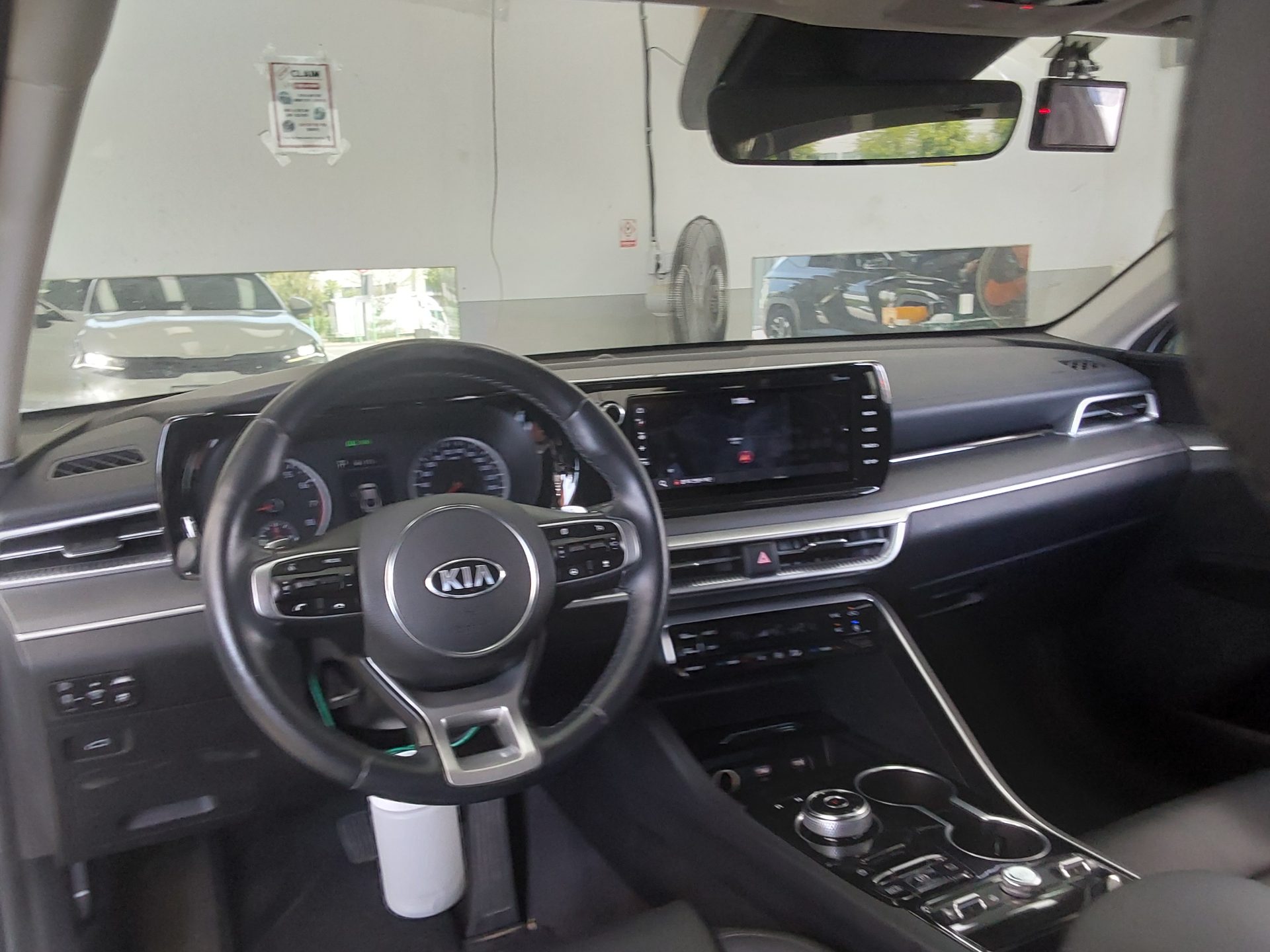 2021 - kia k5