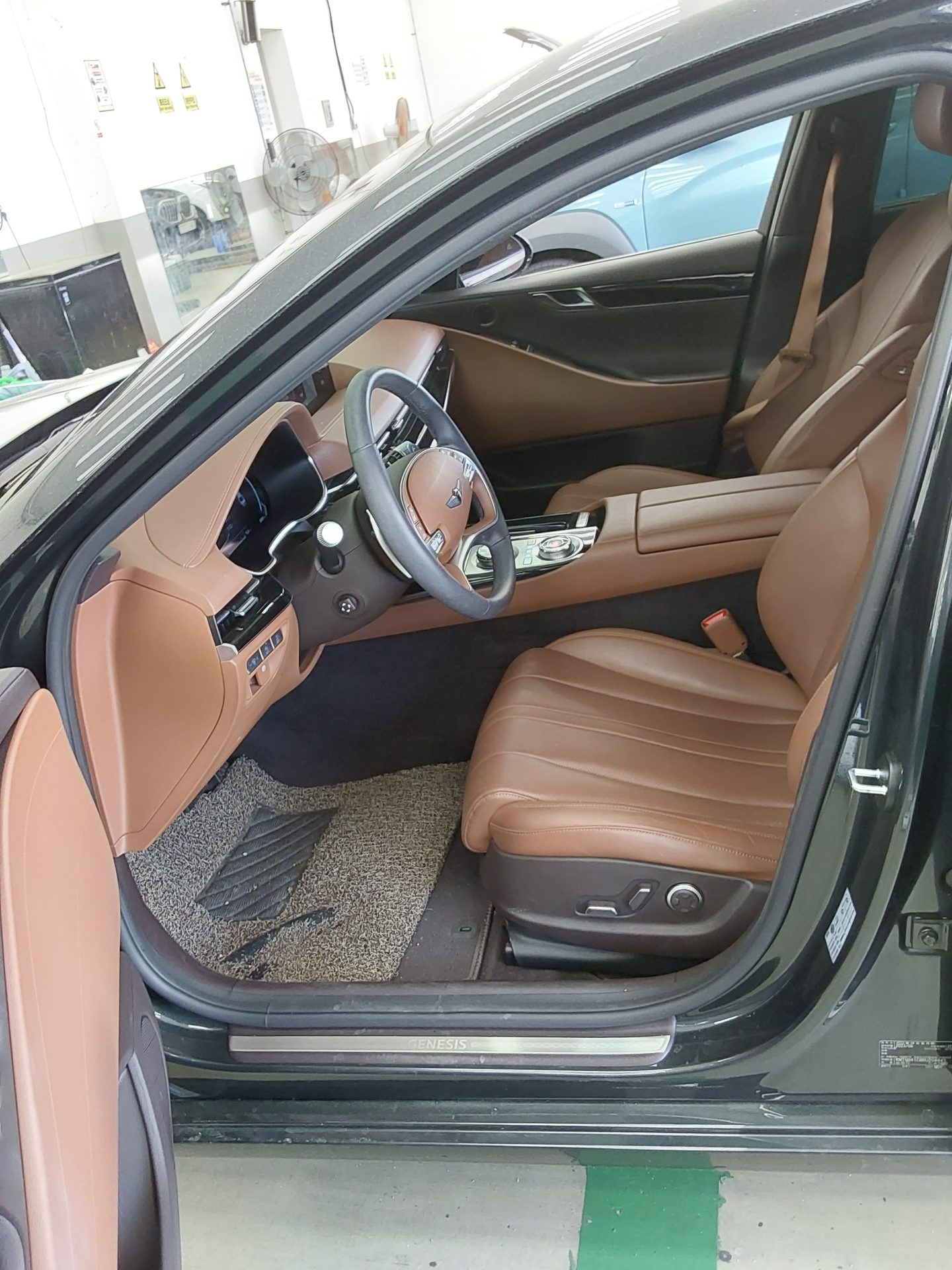 2024 - genesis g80