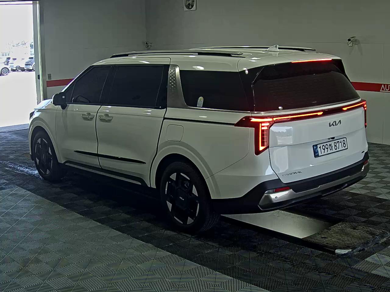2025 - kia carnival