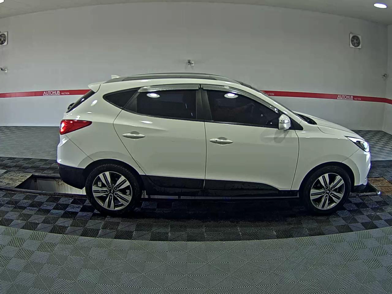 2014 - hyundai tucson