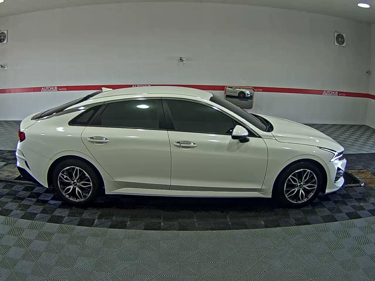 2021 - kia k5