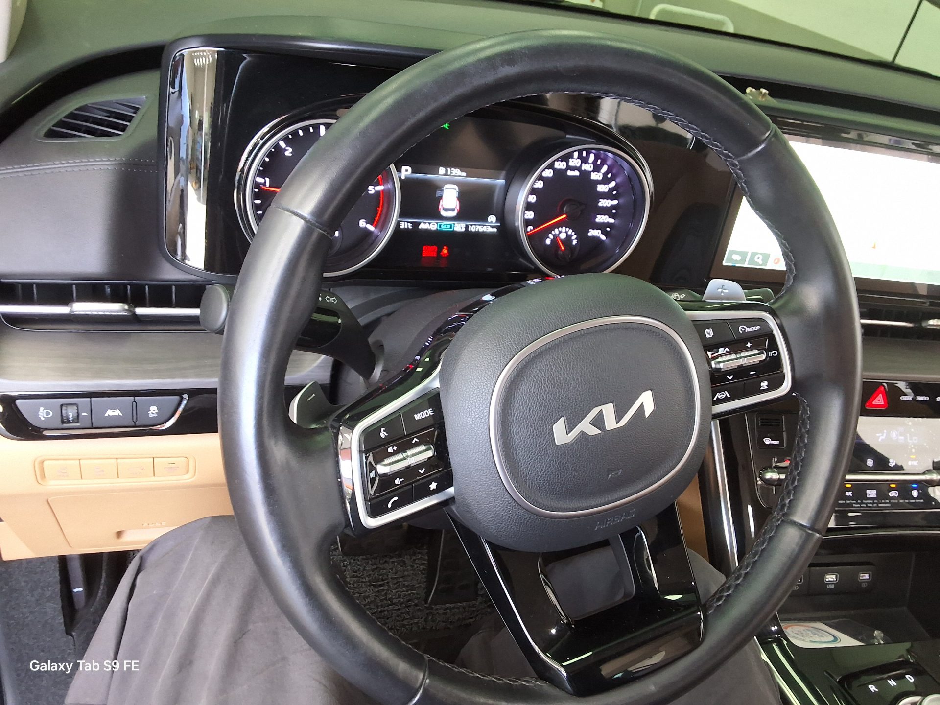 2022 - kia carnival