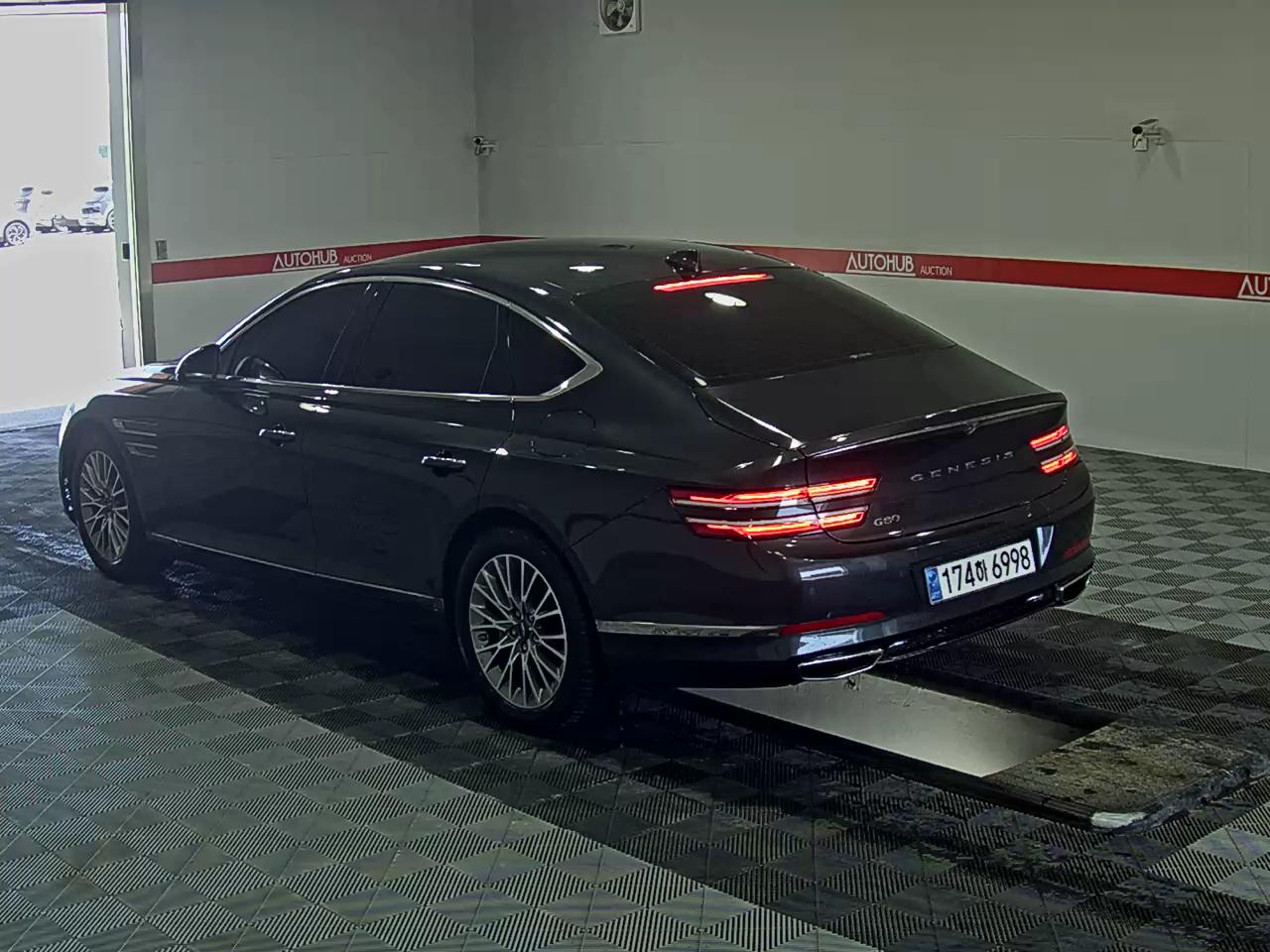 2024 - genesis g80