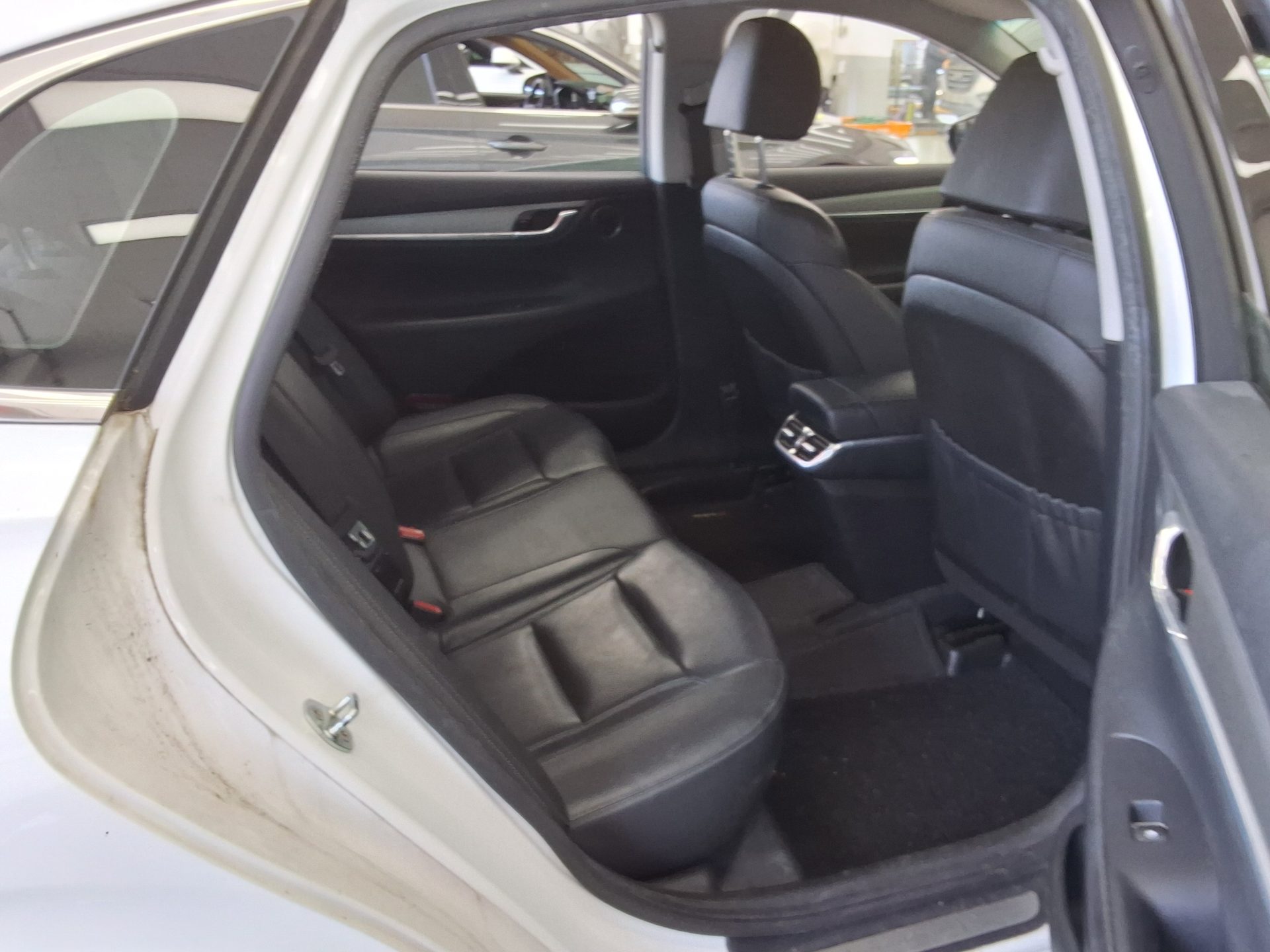 2022 - hyundai grandeur