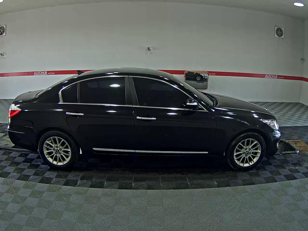 2010 - hyundai bh