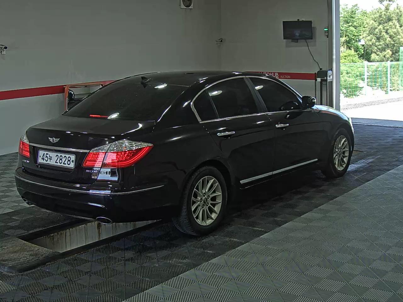 2010 - hyundai bh