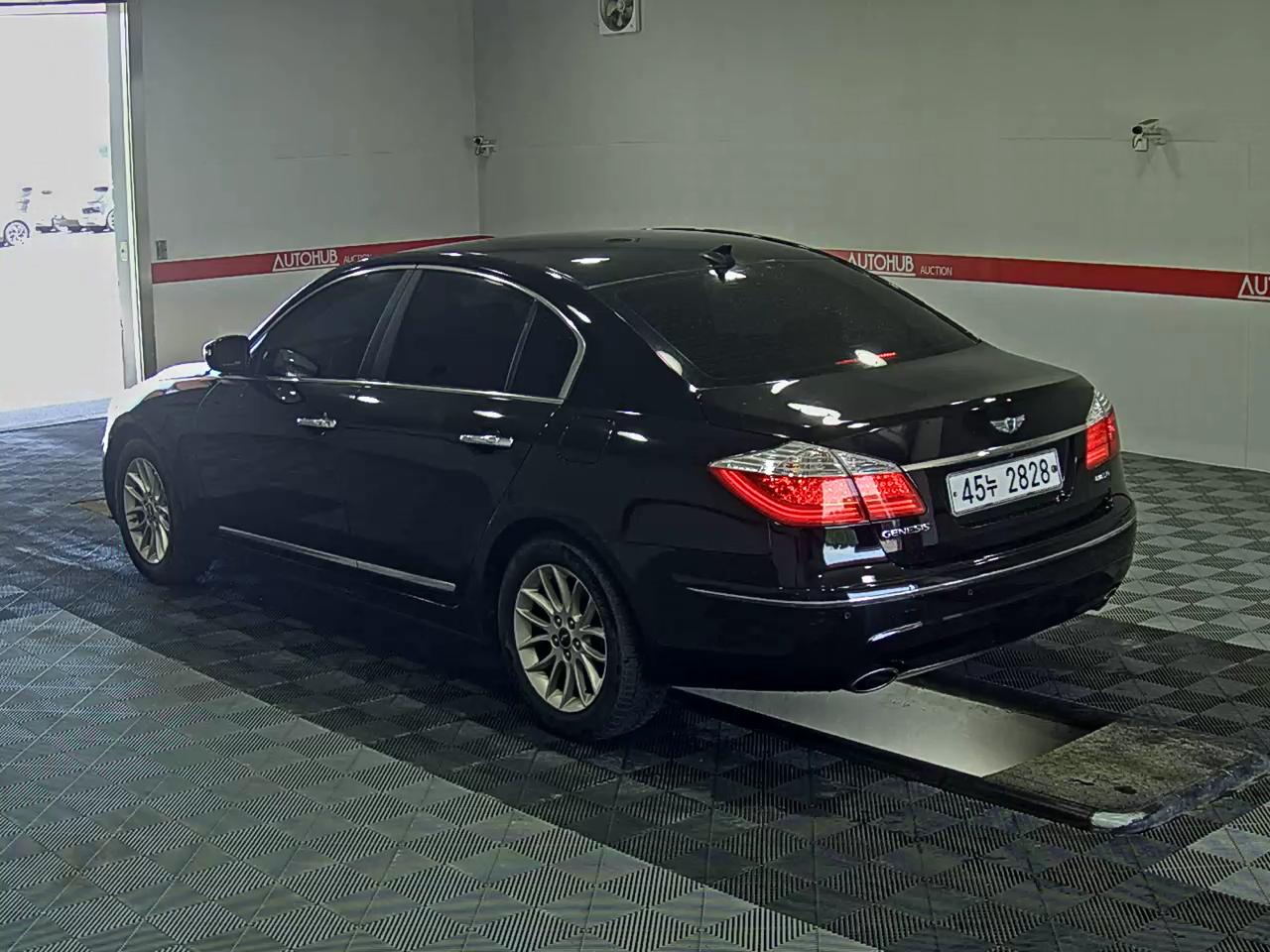 2010 - hyundai bh