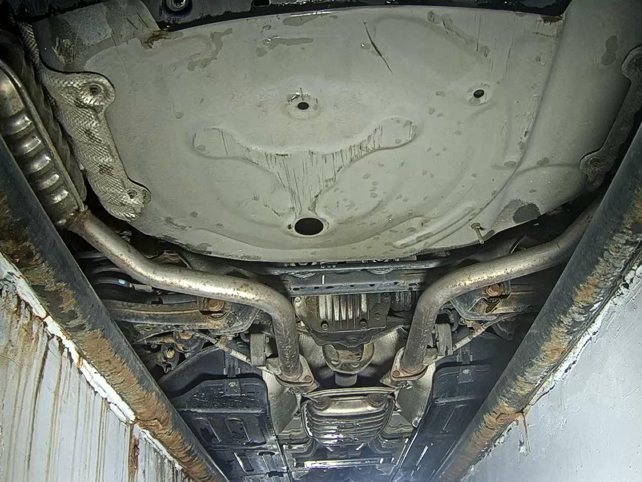 2010 - hyundai bh