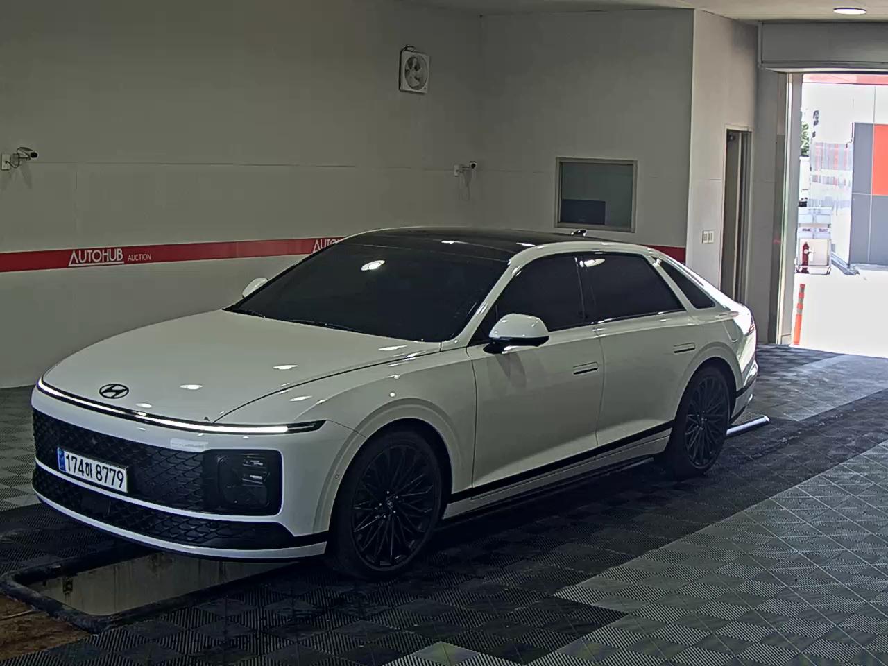 HYUNDAI GRANDEUR CIGRAPHY