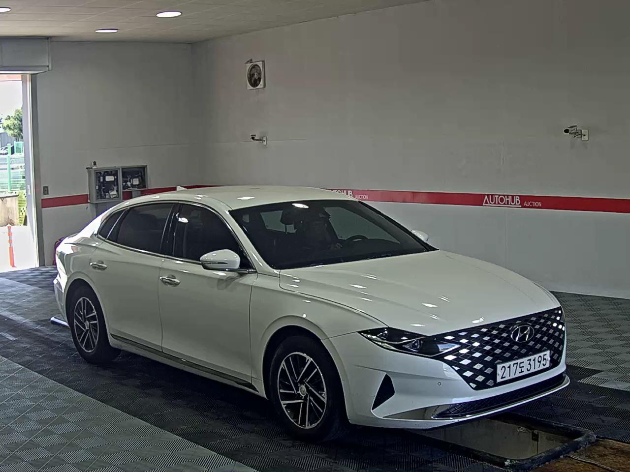 2022 - hyundai grandeur