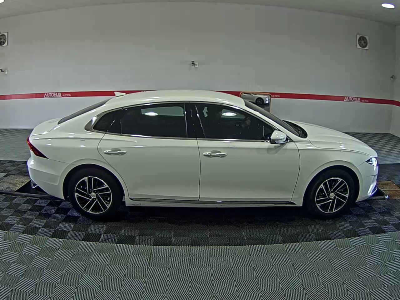 2022 - hyundai grandeur