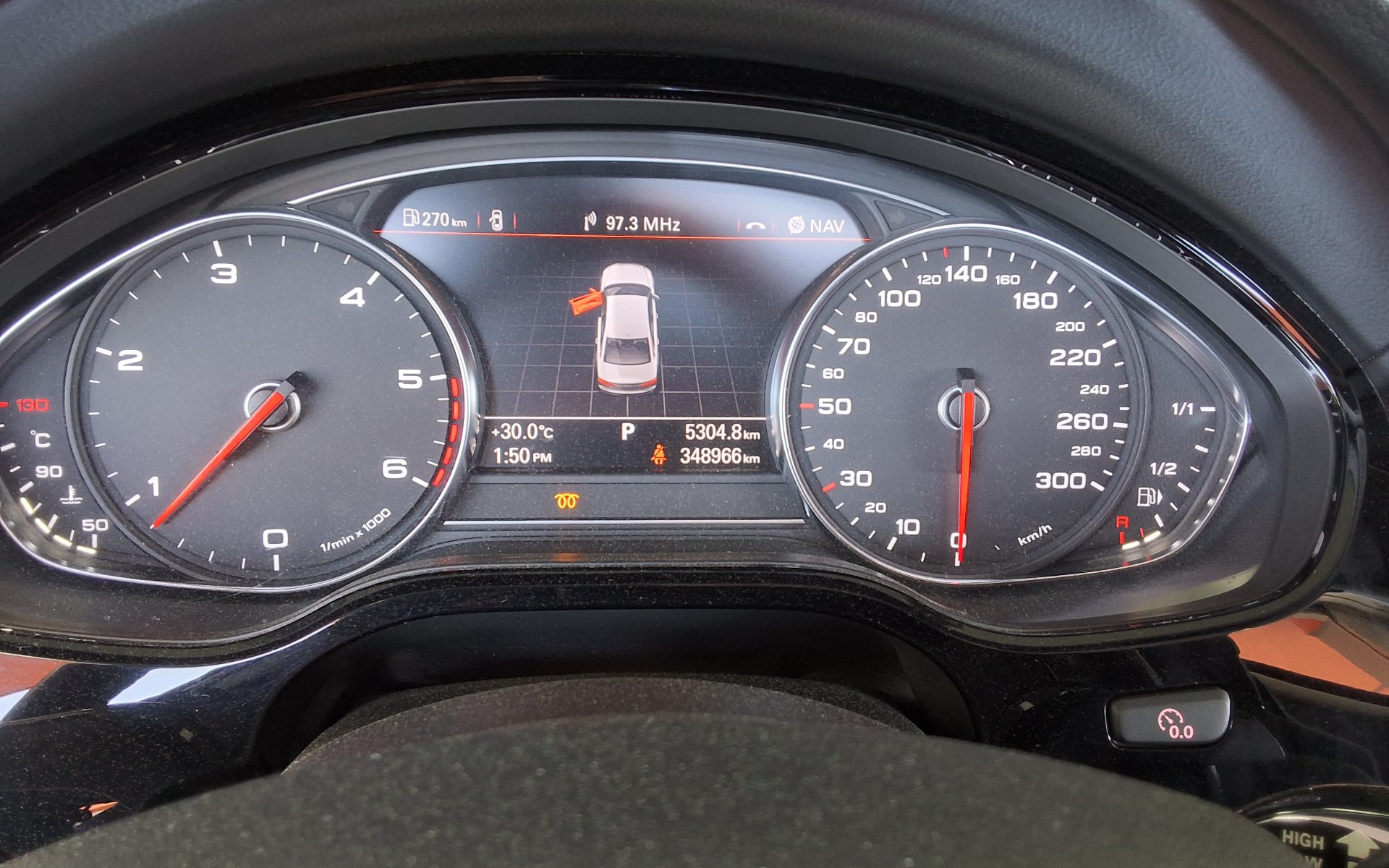 Audi A8 - 8