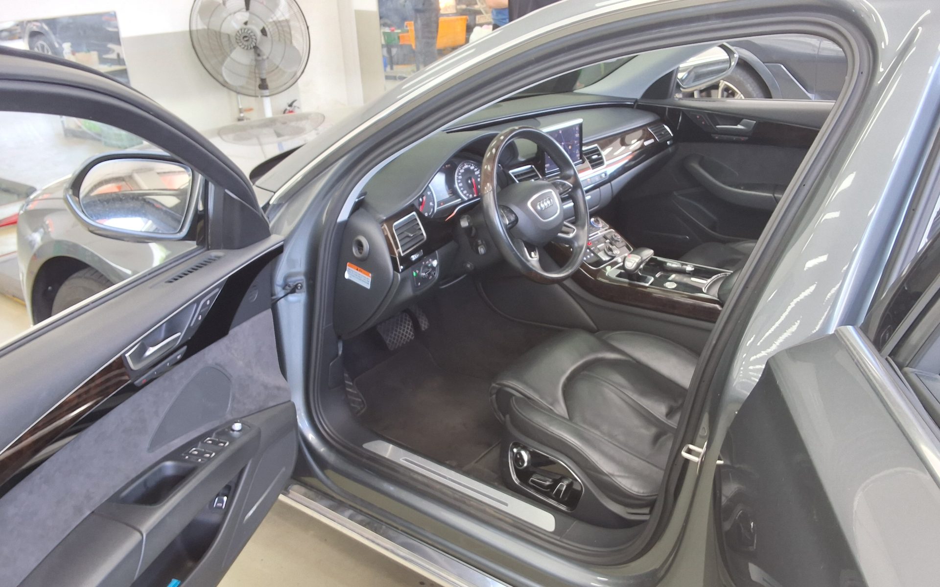 Audi A8 - 9
