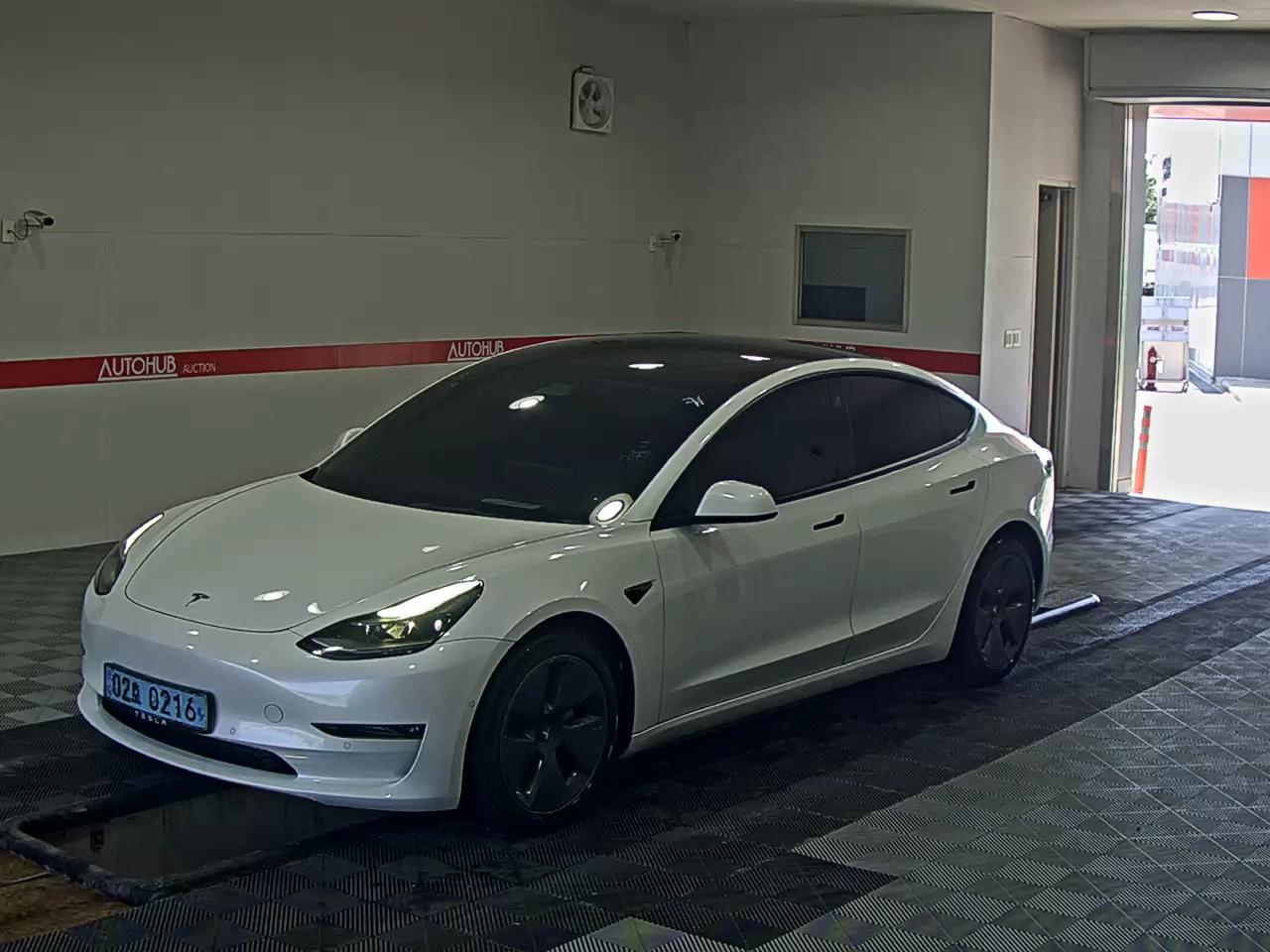 TESLA MODEL 3 RANGE