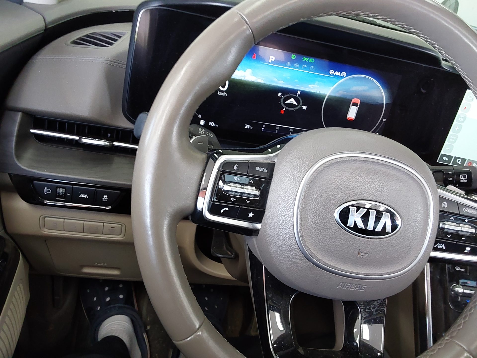 2021 - kia carnival