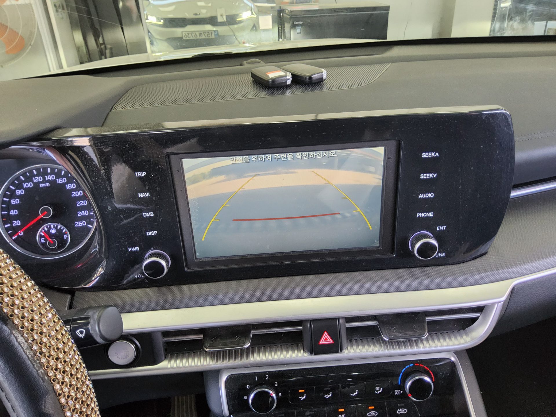 2021 - kia k5