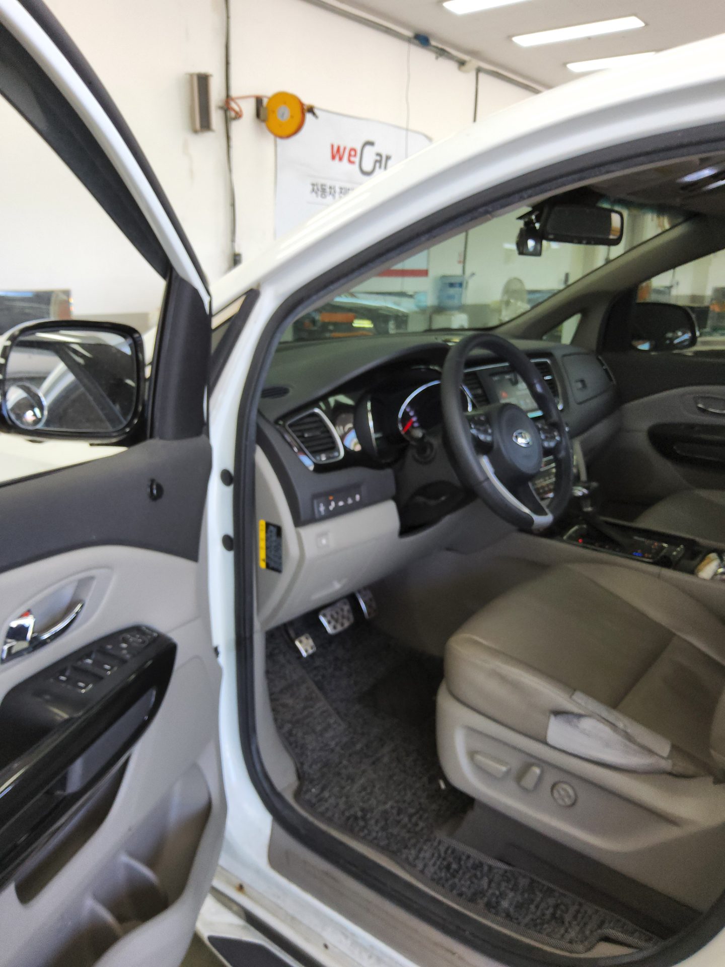 2018 - kia carnival