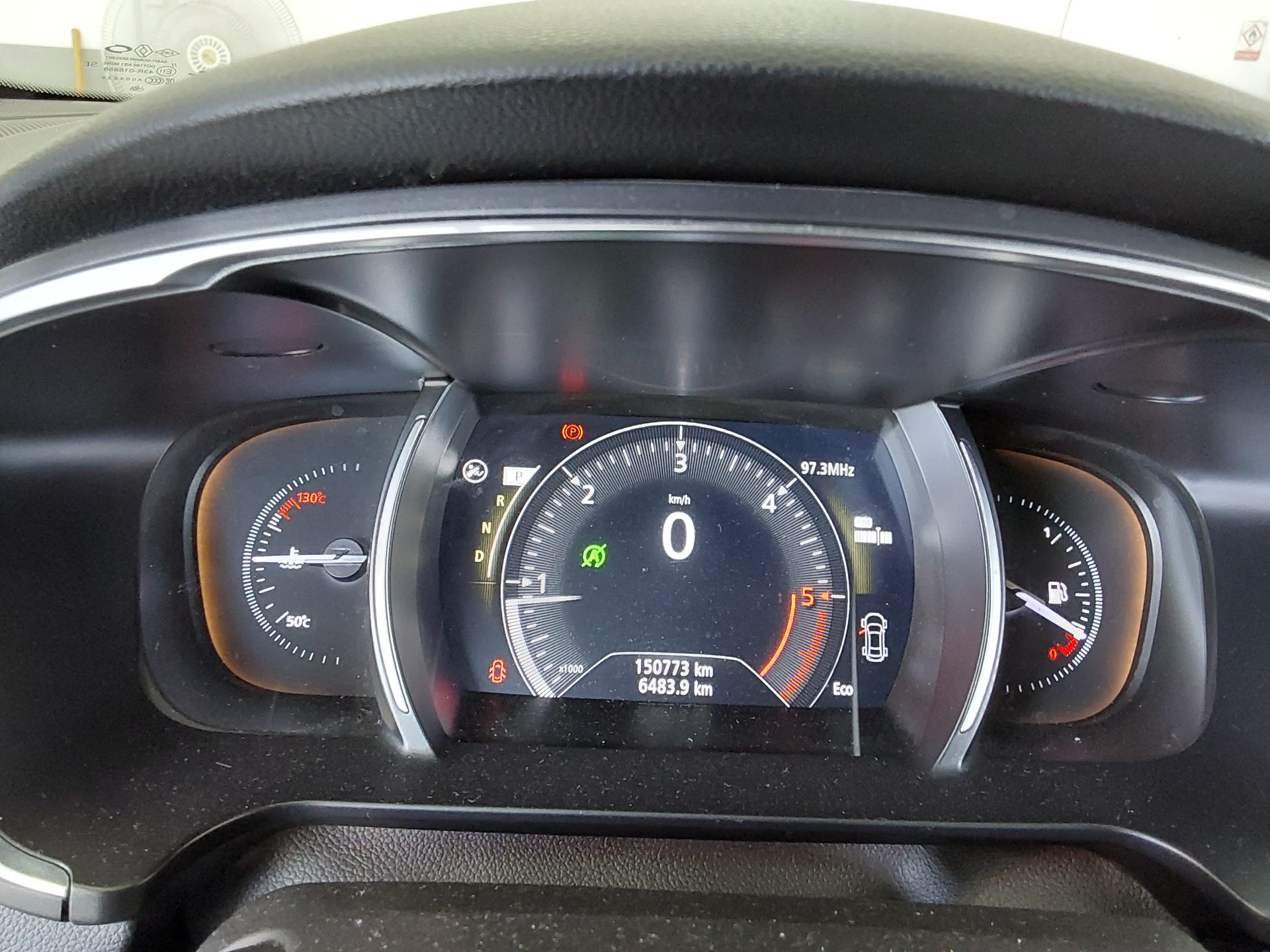 2016 - renault sm6