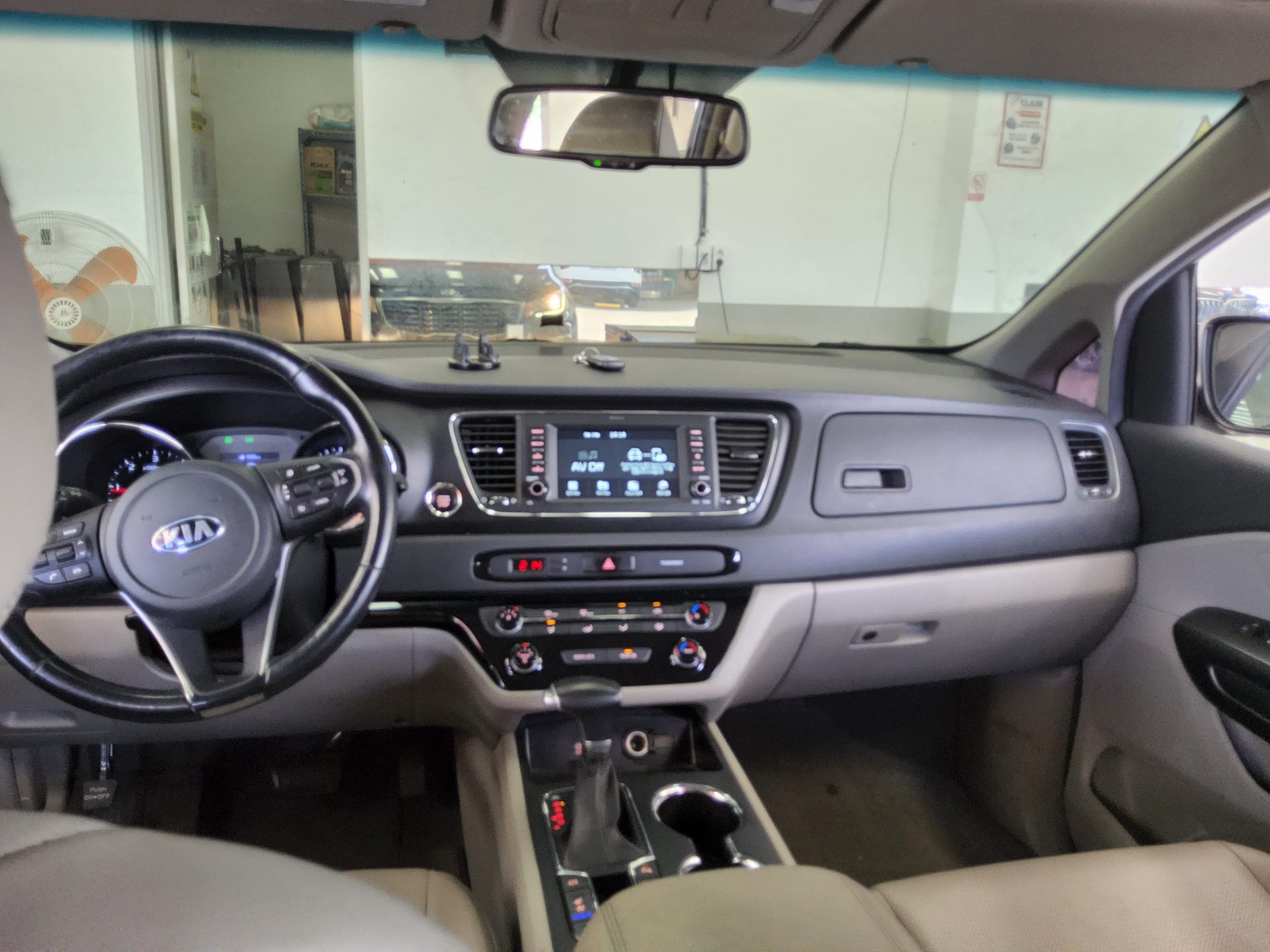 2020 - kia carnival