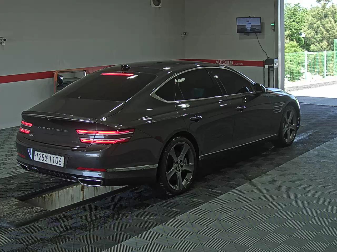 2024 - genesis g80