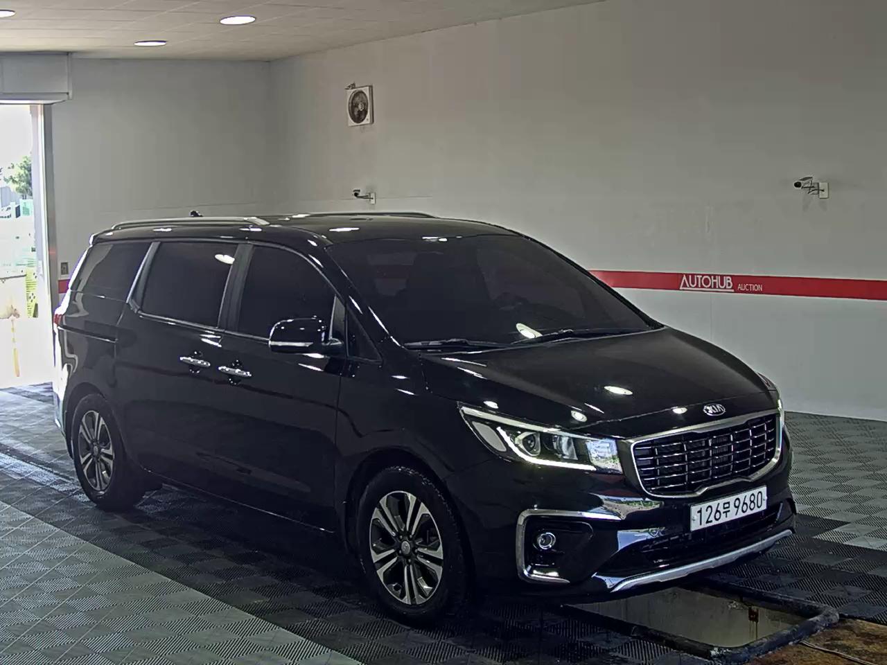 2020 - kia carnival