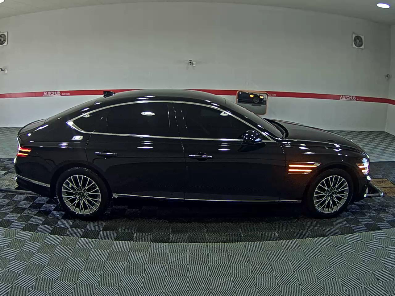 2022 - genesis g80