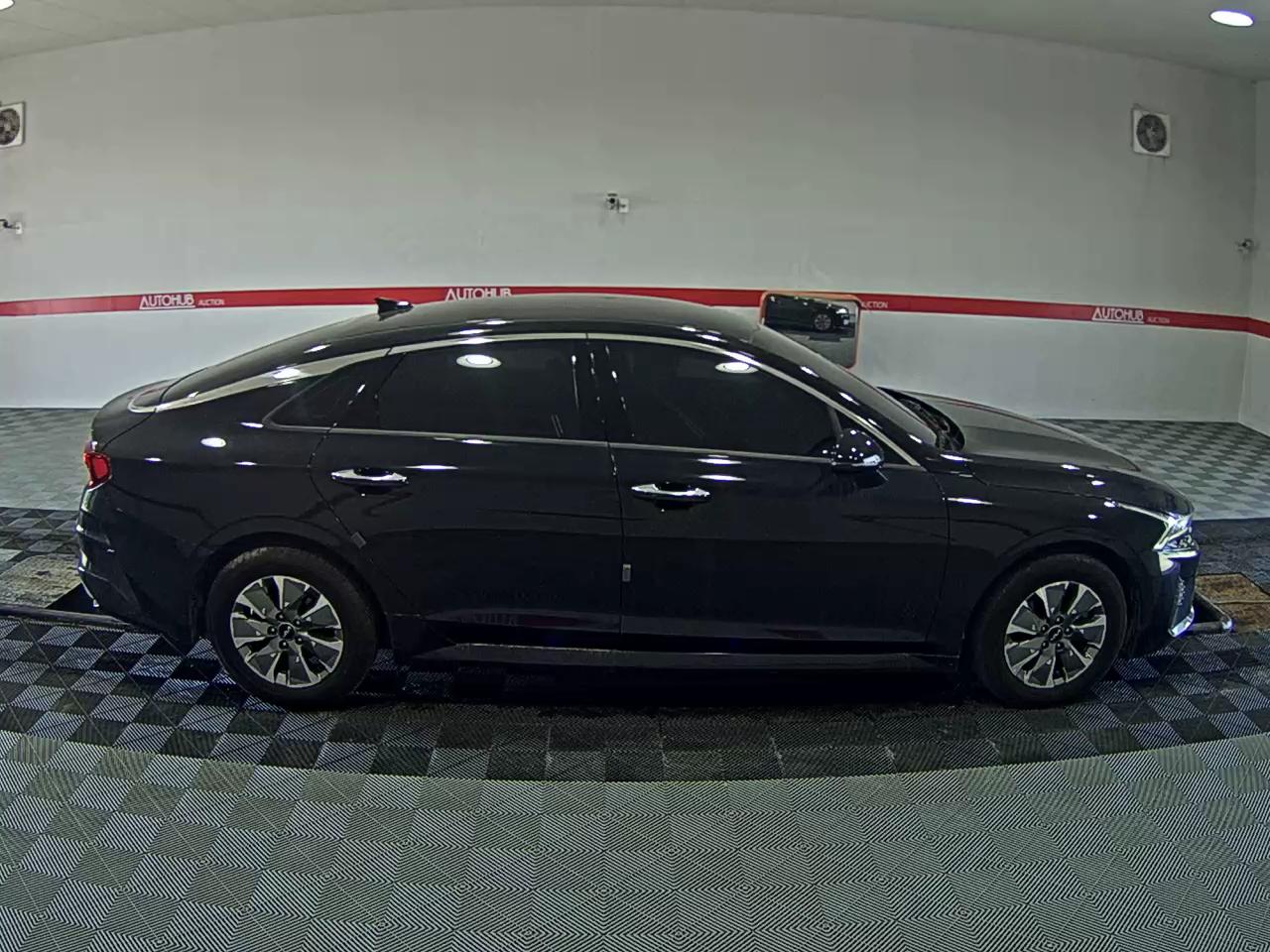 2023 - kia k5