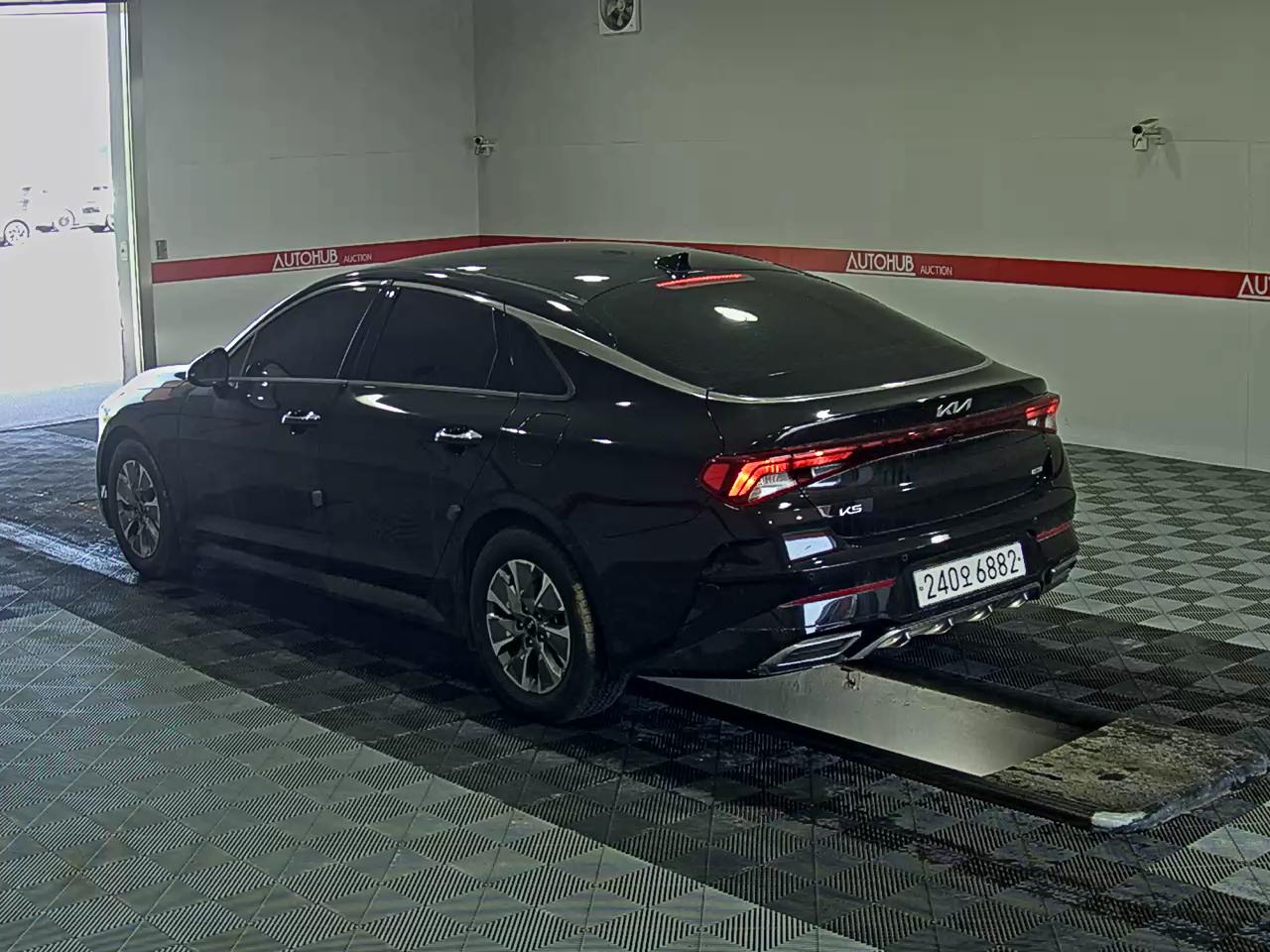 2023 - kia k5
